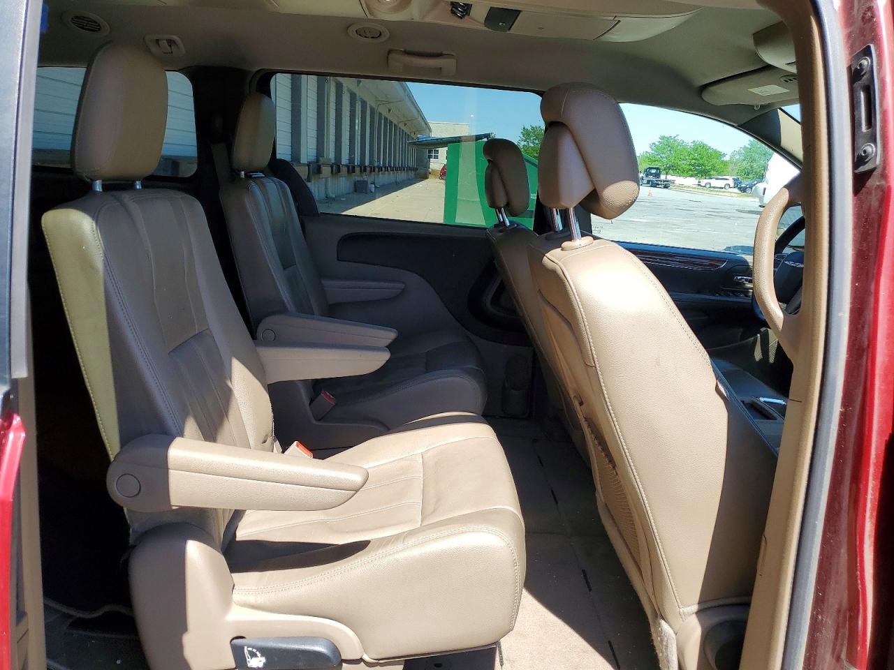 2015 Chrysler Town & Country Touri Красный vin: 2C4RC1BG3FR561581