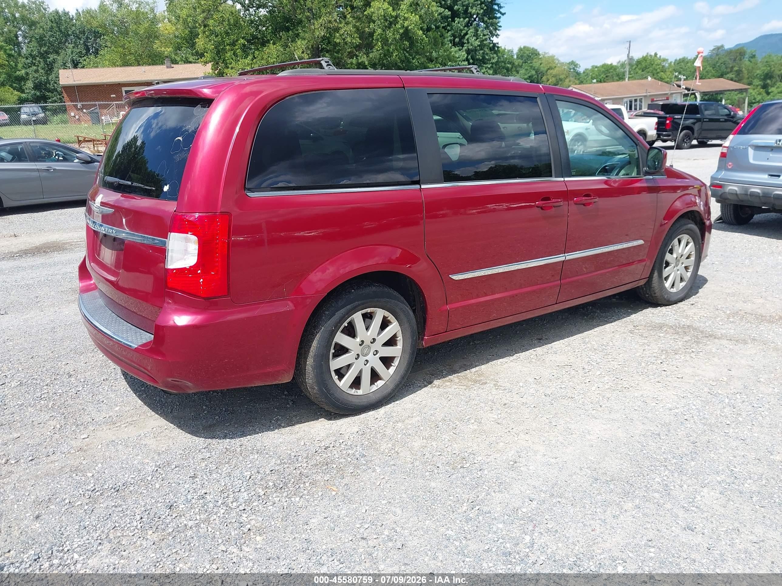 2015 Chrysler Town & Country Touring Красный vin: 2C4RC1BG3FR588280