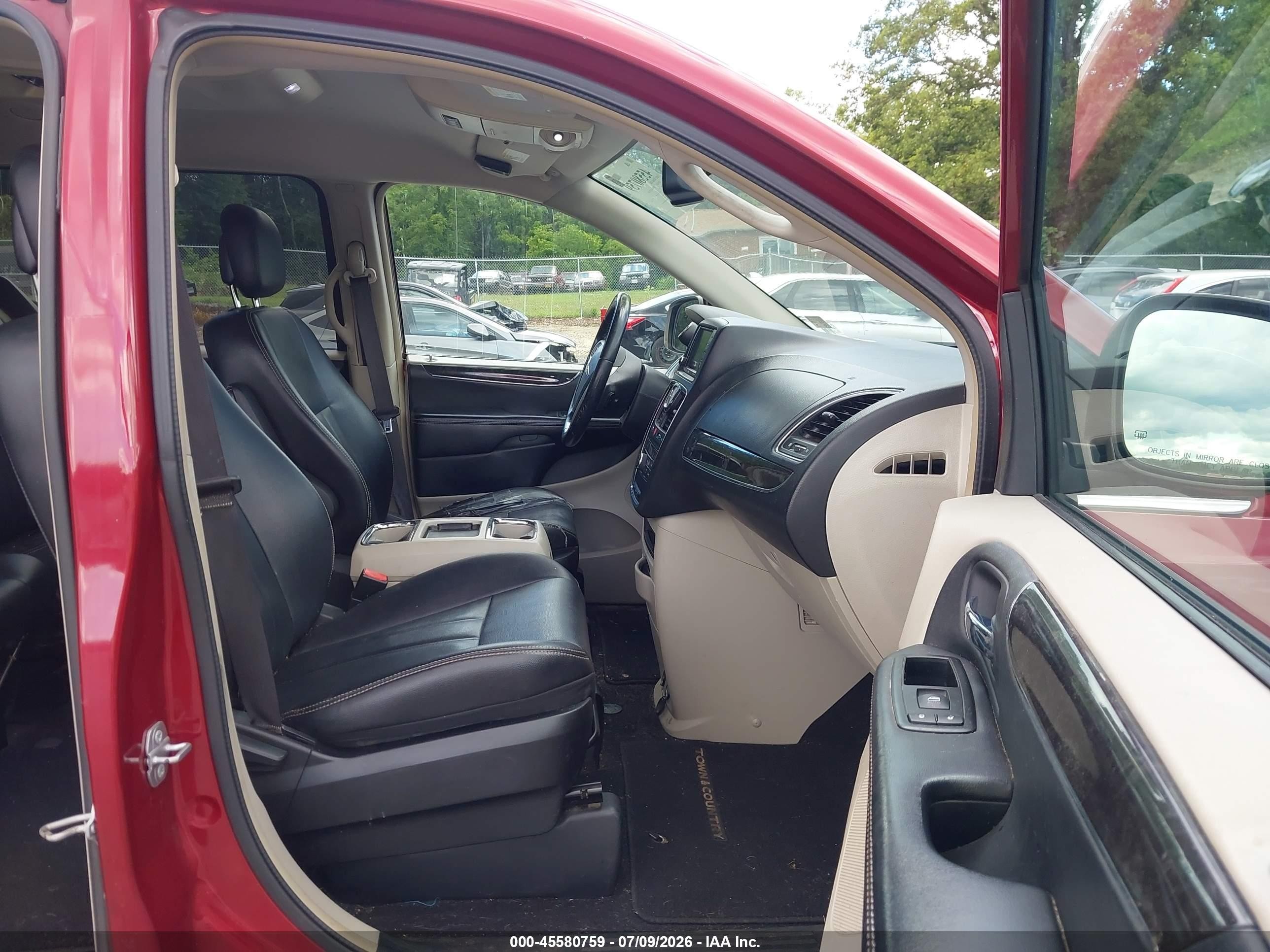 2015 Chrysler Town & Country Touring Красный vin: 2C4RC1BG3FR588280