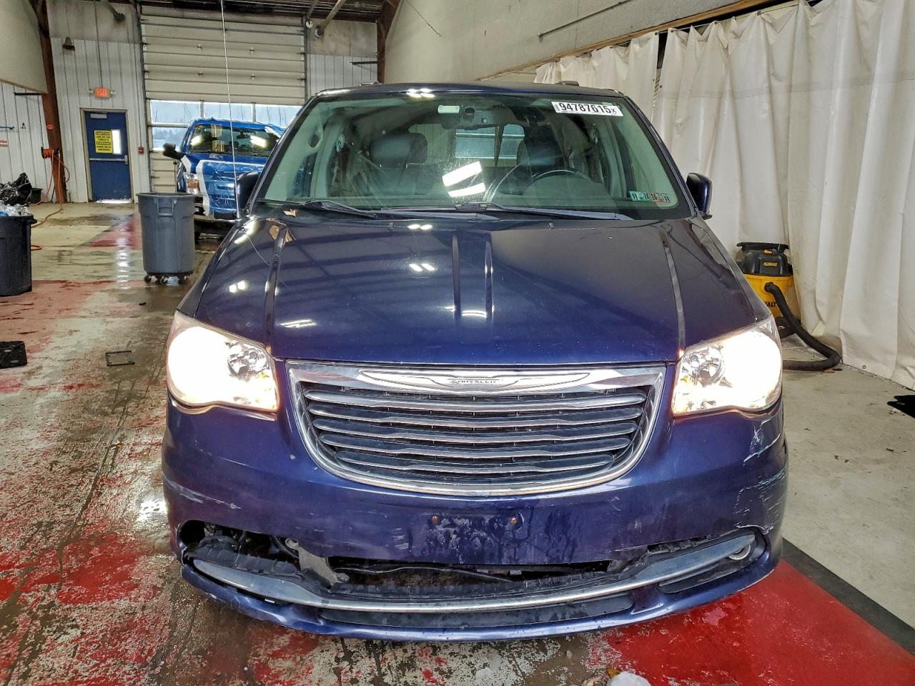 2015 Chrysler Town & Country Touring Blue vin: 2C4RC1BG3FR739926