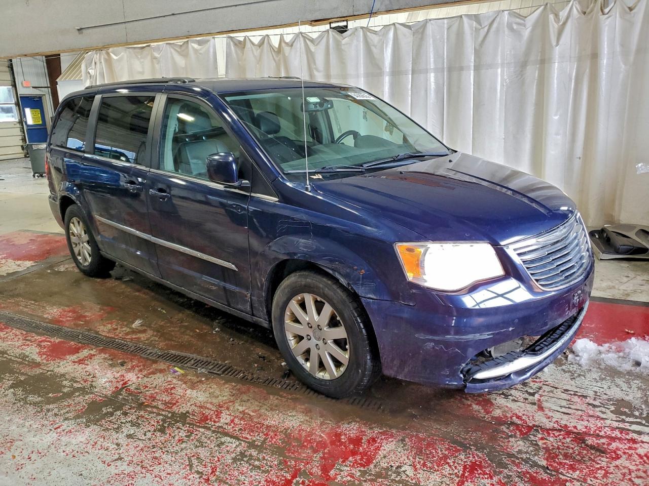2015 Chrysler Town & Country Touring Blue vin: 2C4RC1BG3FR739926