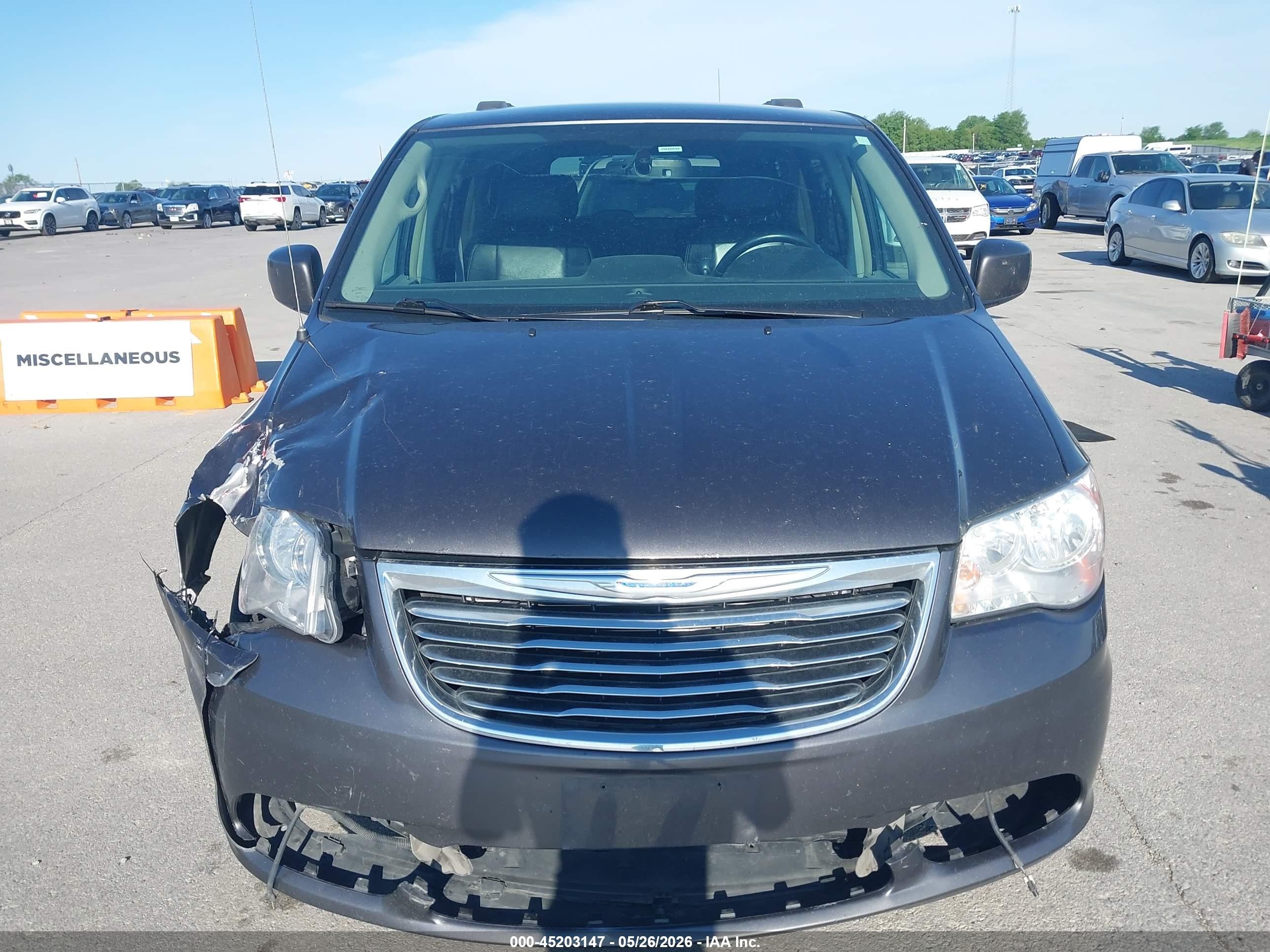 2016 Chrysler Town & Country Touring Gray vin: 2C4RC1BG3GR127341