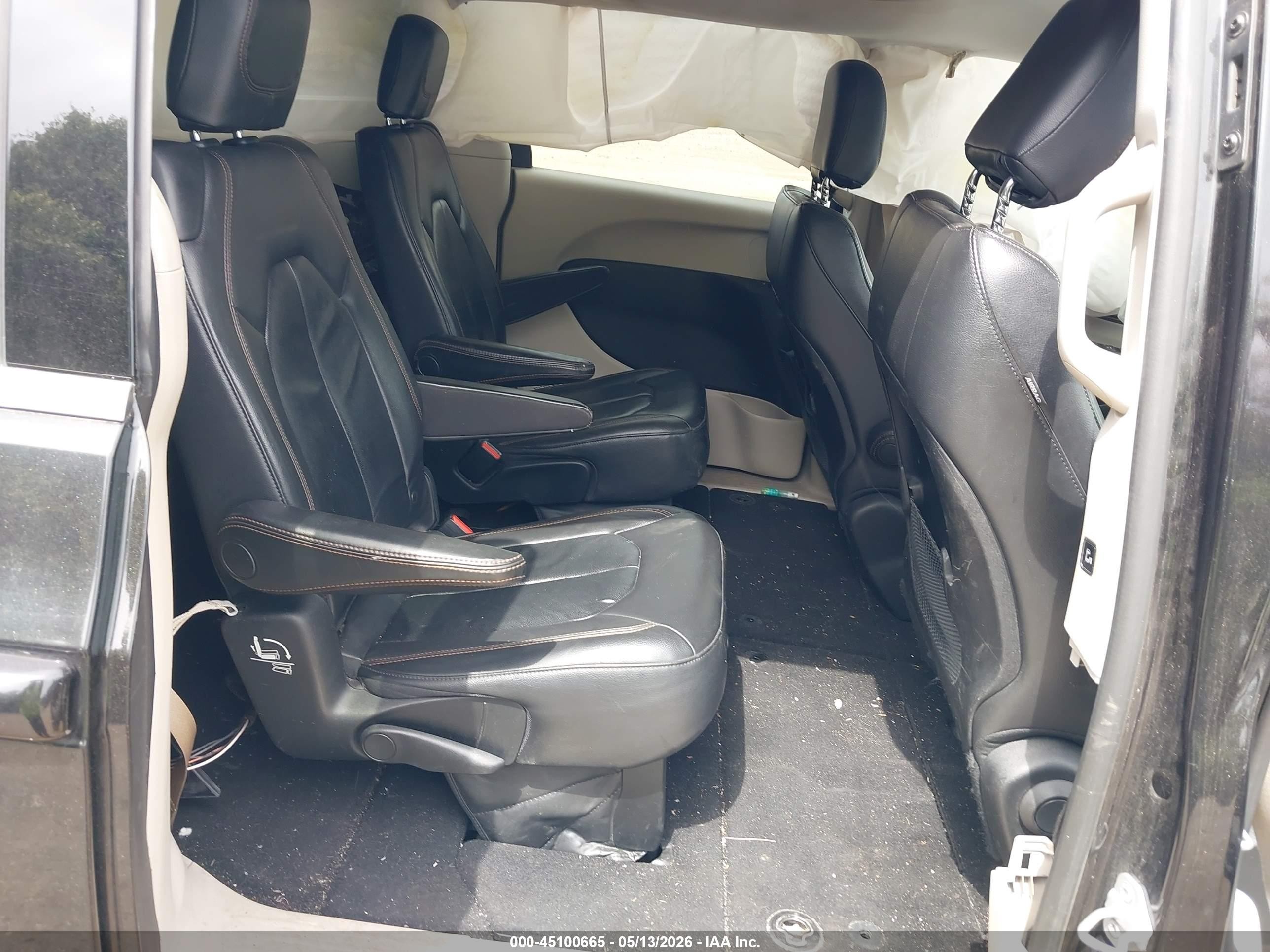 2017 Chrysler Pacifica Touring-l Black vin: 2C4RC1BG3HR515588