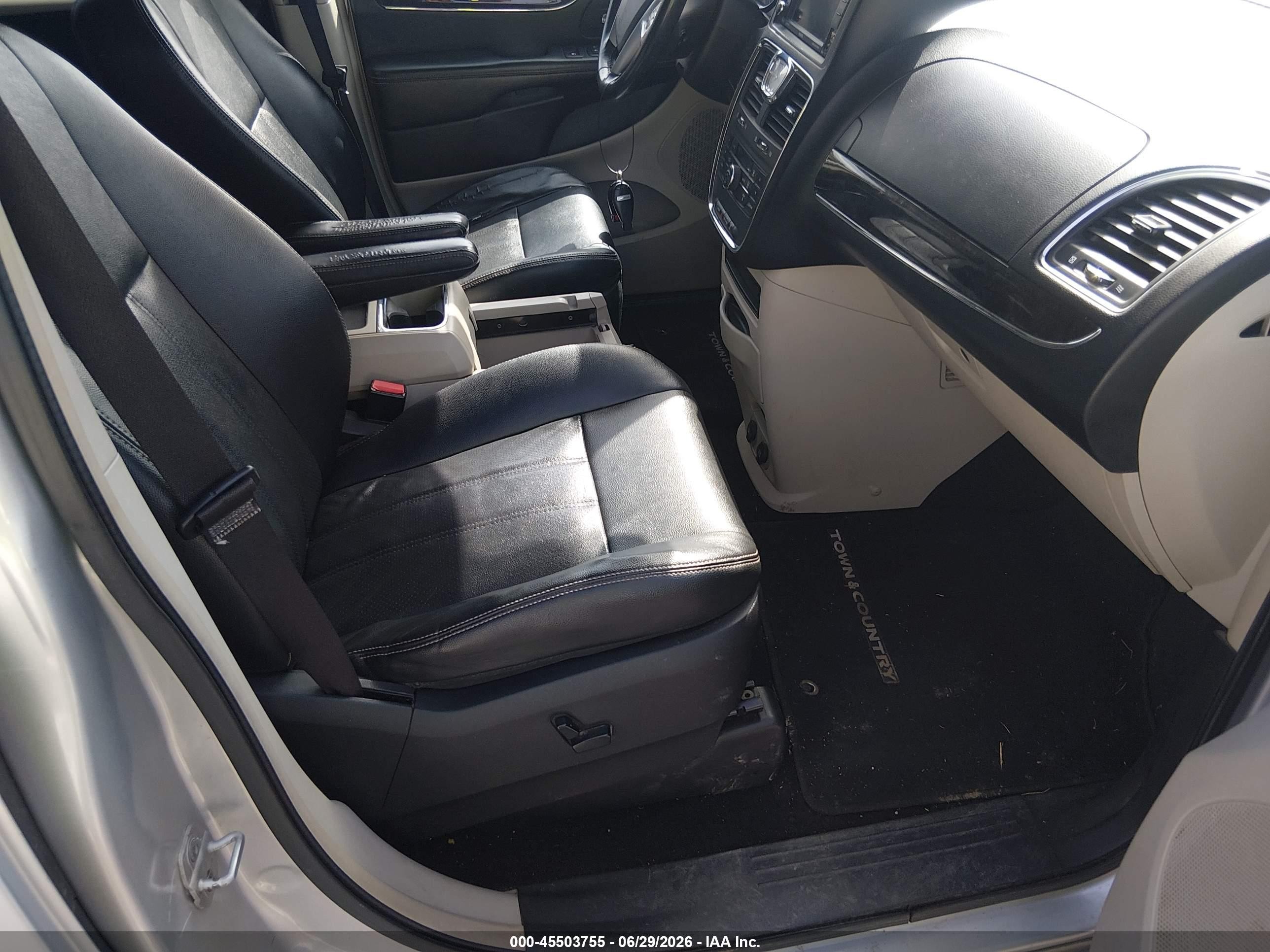 2012 Chrysler Town & Country Touring Серебряный vin: 2C4RC1BG4CR226891