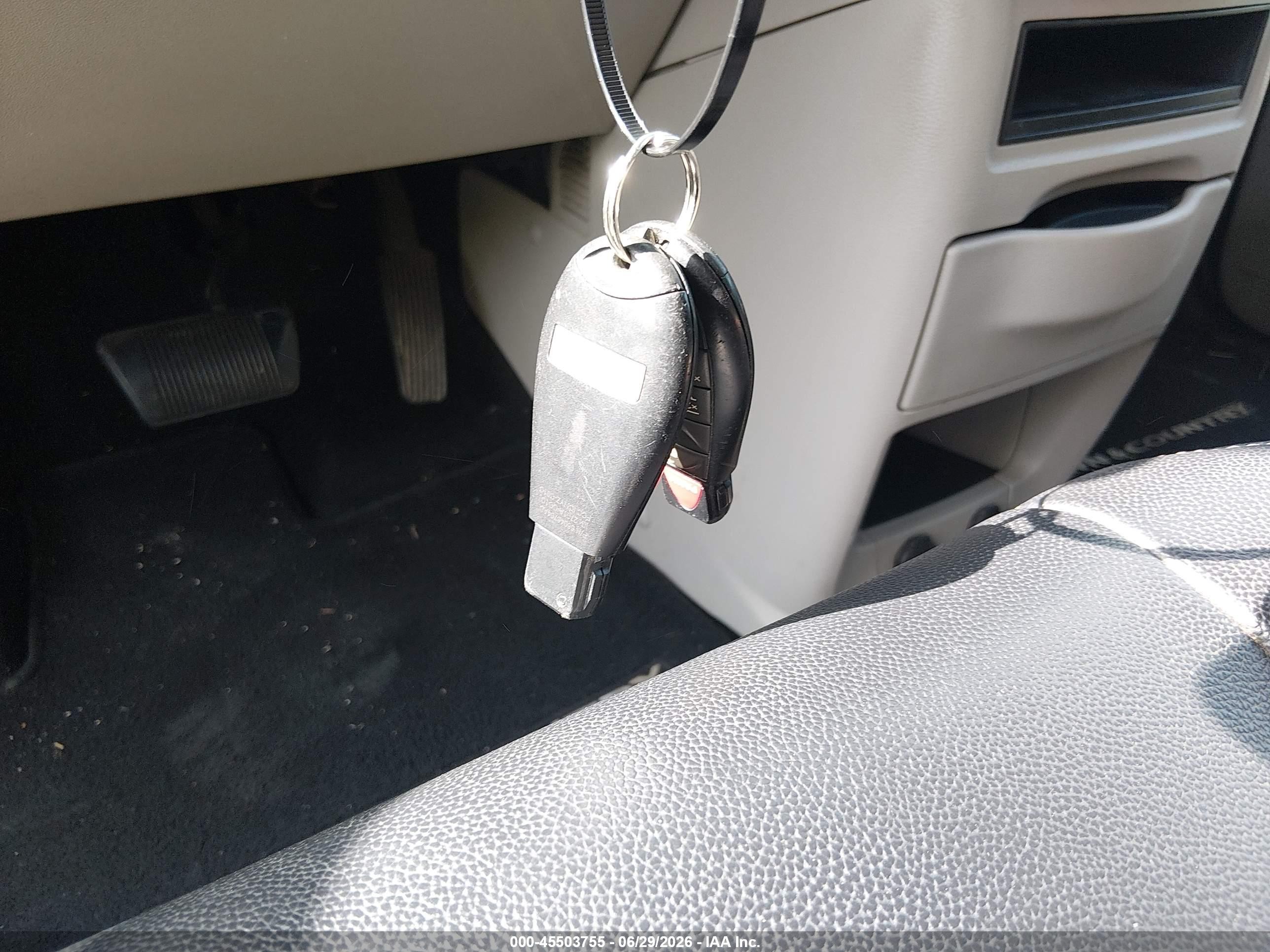 2012 Chrysler Town & Country Touring Серебряный vin: 2C4RC1BG4CR226891