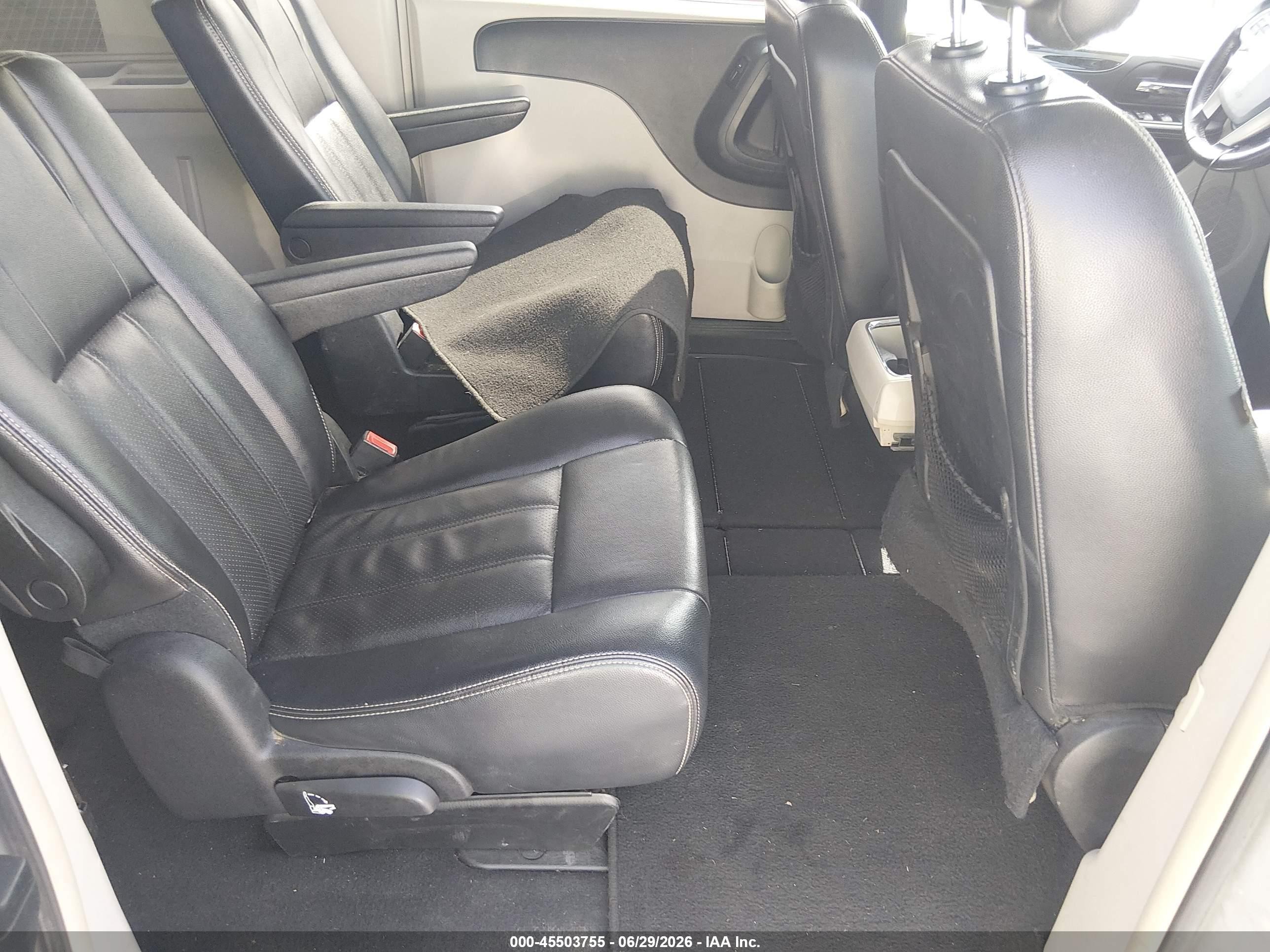 2012 Chrysler Town & Country Touring Серебряный vin: 2C4RC1BG4CR226891