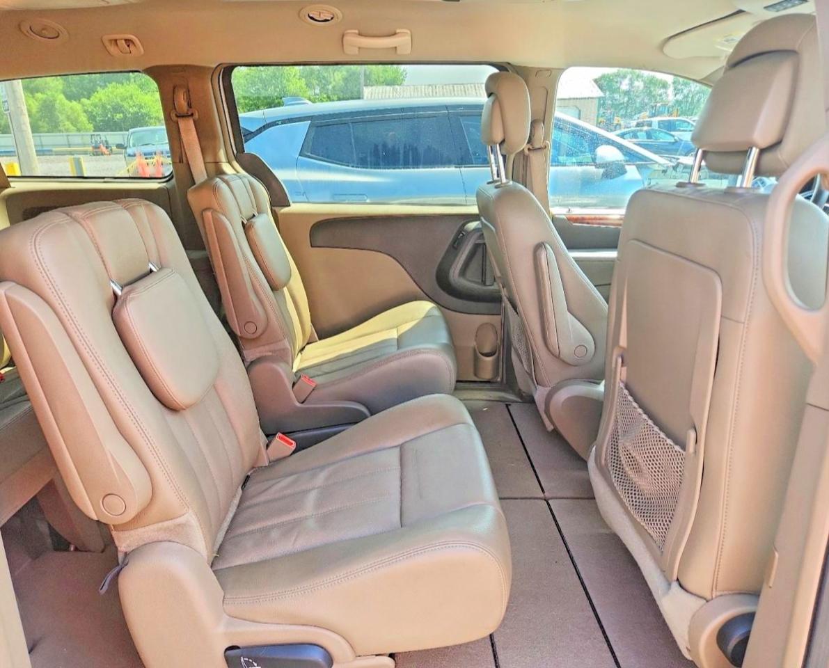 2012 Chrysler Town & Country Touring Gold vin: 2C4RC1BG4CR314064
