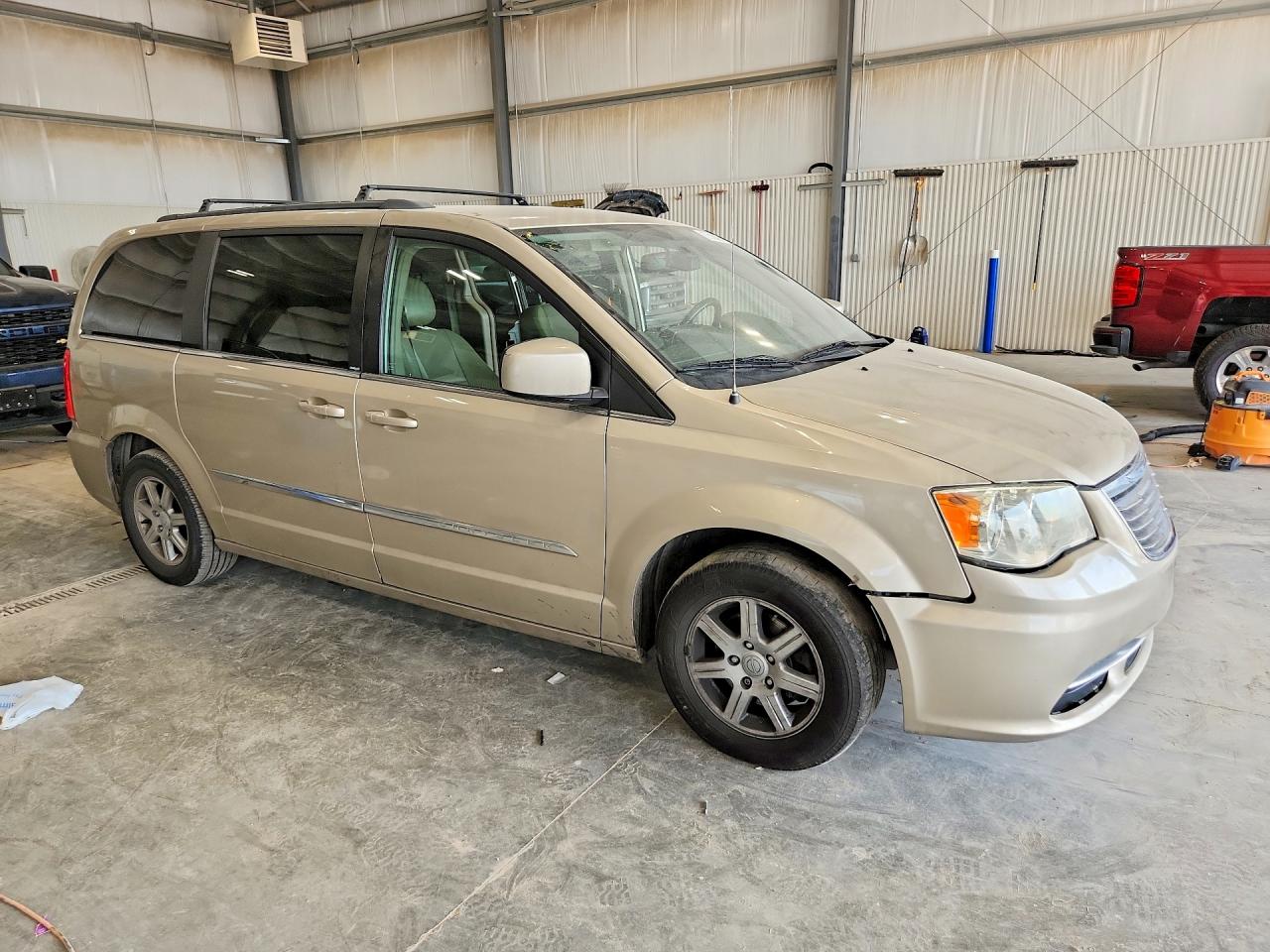 2012 Chrysler Town & Country Touring Gold vin: 2C4RC1BG4CR383269
