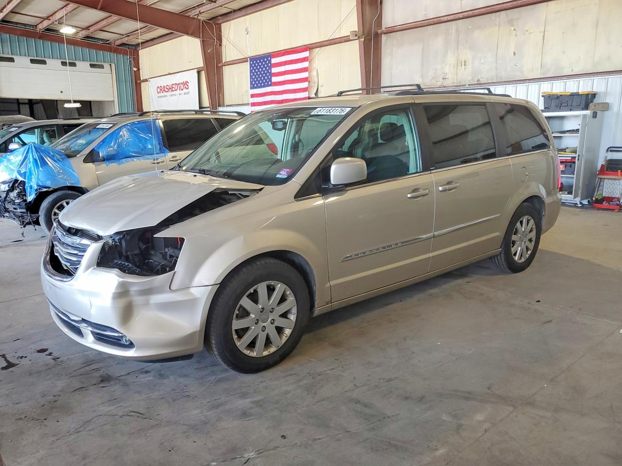 2013 Chrysler Town & Country Touring Beige vin: 2C4RC1BG4DR510183