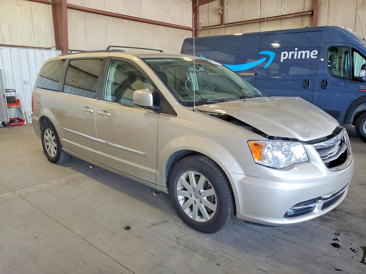 2013 Chrysler Town & Country Touring Beige vin: 2C4RC1BG4DR510183