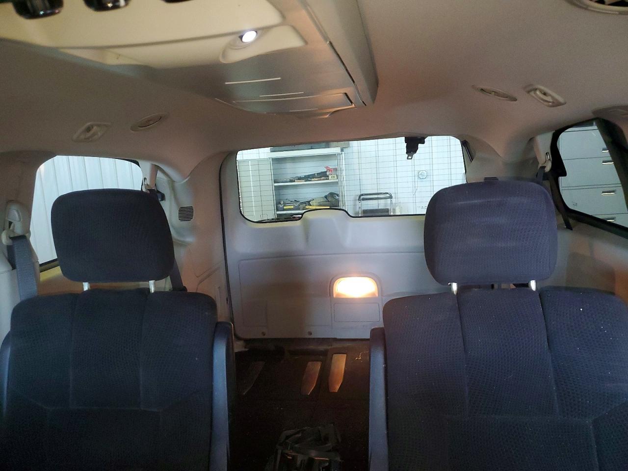 2013 Chrysler Town & Country Touring Beige vin: 2C4RC1BG4DR510183