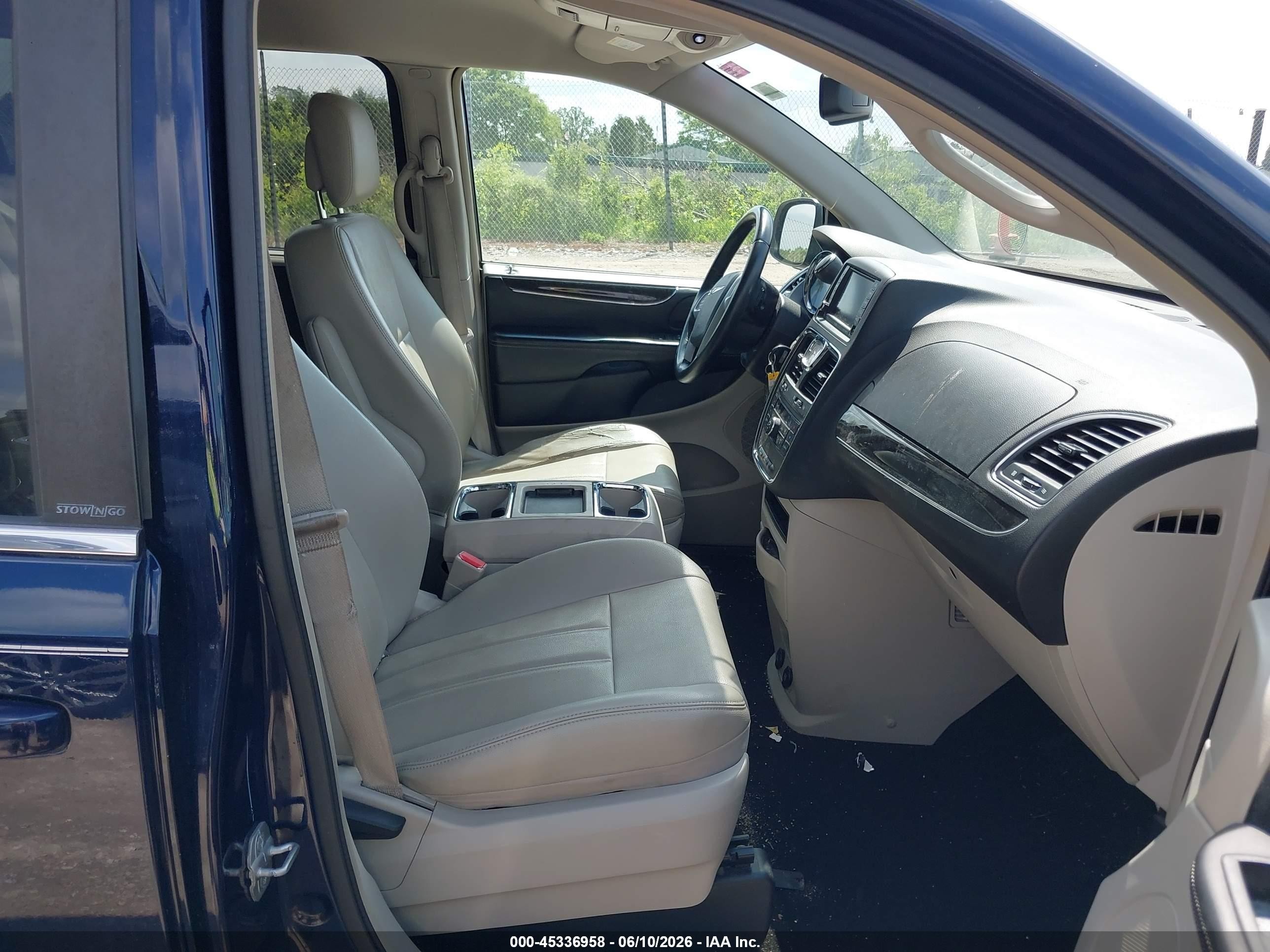 2013 Chrysler Town & Country Touring Blue vin: 2C4RC1BG4DR573607