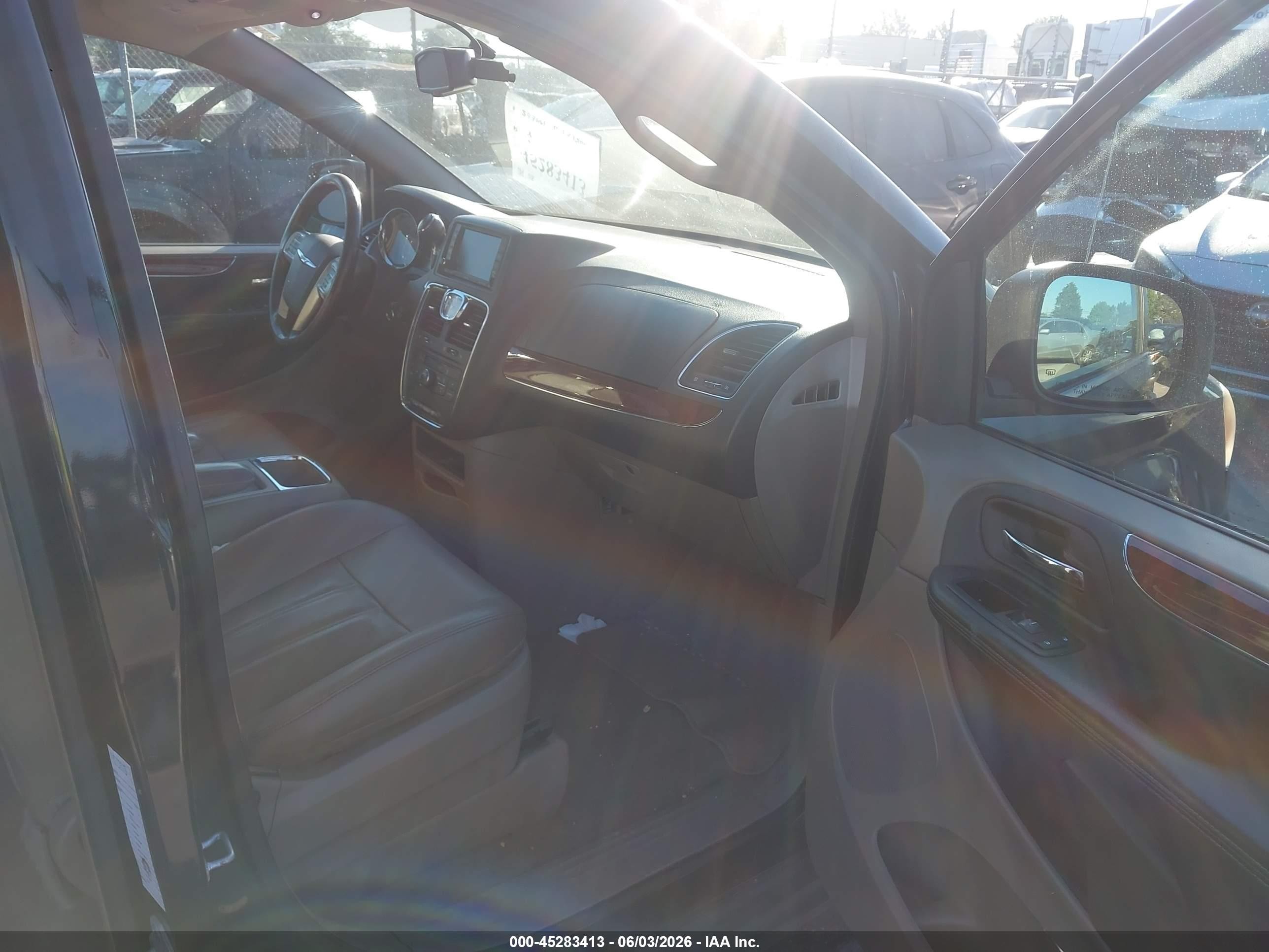 2013 Chrysler Town & Country Touring Black vin: 2C4RC1BG4DR689972