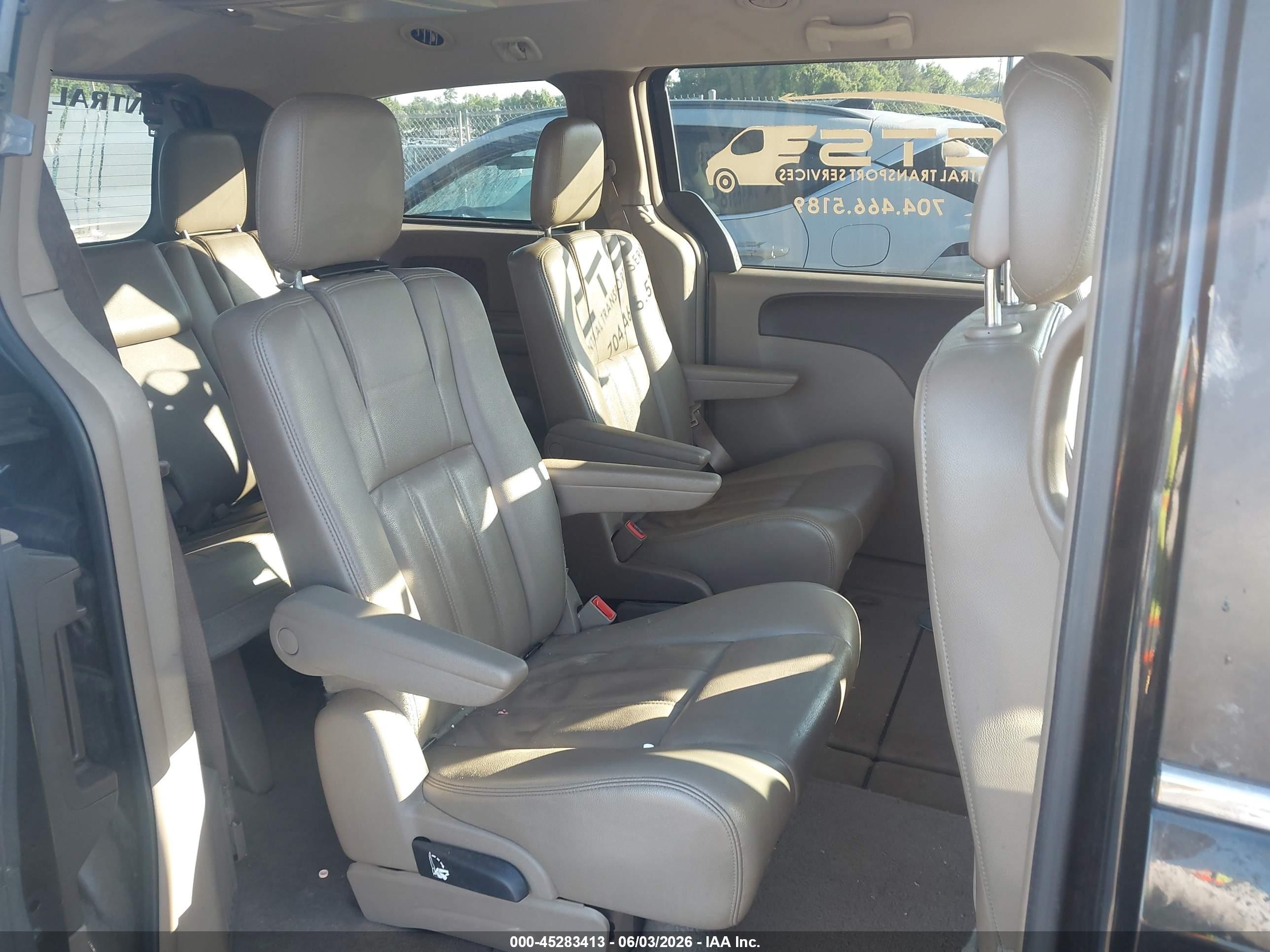 2013 Chrysler Town & Country Touring Black vin: 2C4RC1BG4DR689972