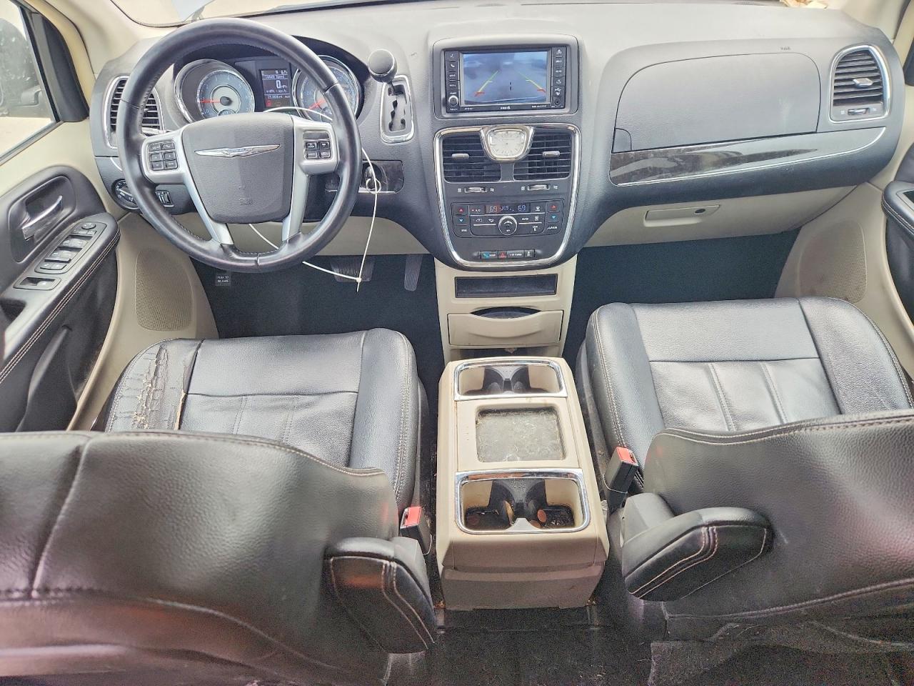 2013 Chrysler Town & Country Touring Silver vin: 2C4RC1BG4DR727216