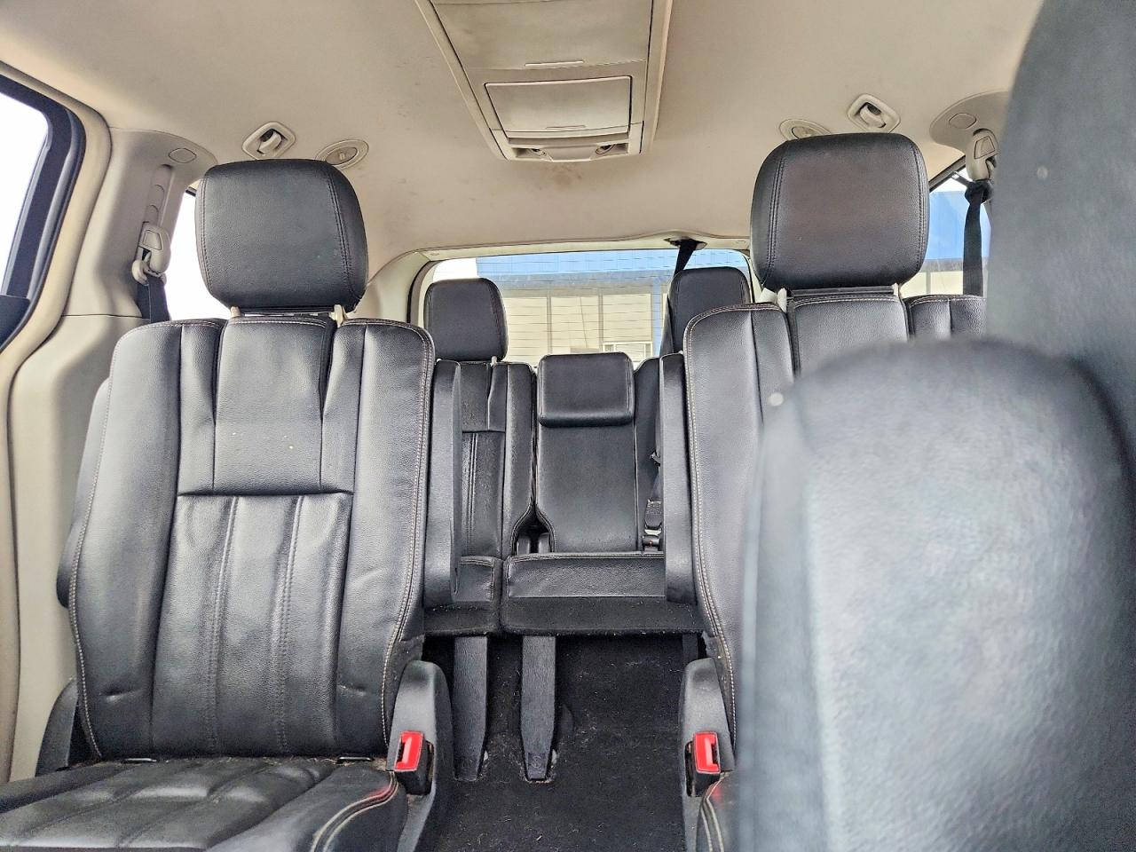 2013 Chrysler Town & Country Touring Silver vin: 2C4RC1BG4DR727216