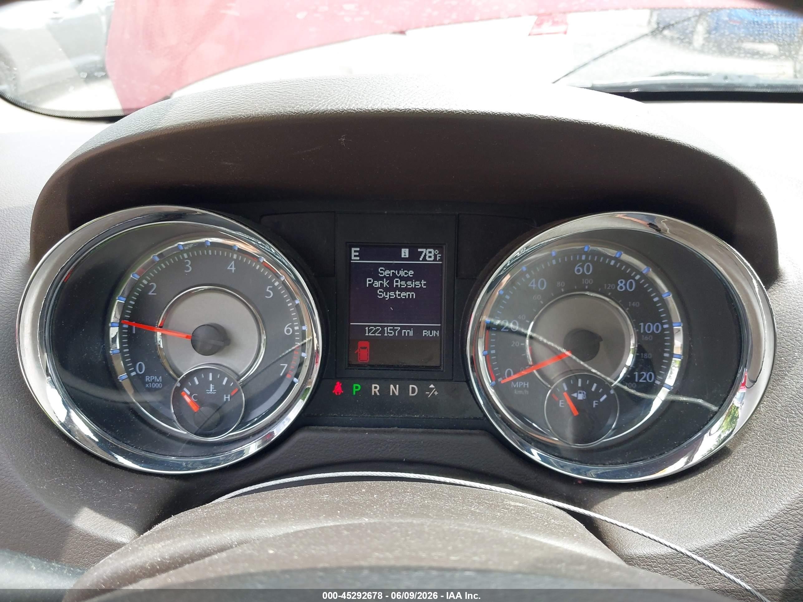 2013 Chrysler Town & Country Touring Red vin: 2C4RC1BG4DR734795