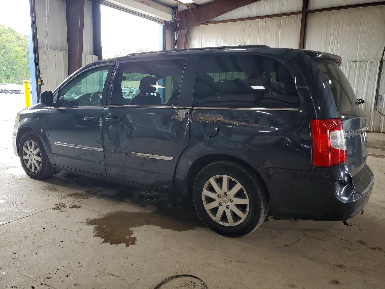 2013 Chrysler Town & Country Touring Blue vin: 2C4RC1BG4DR778232