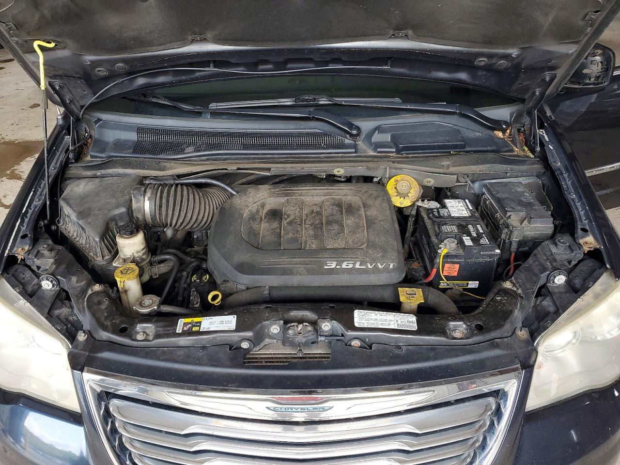2013 Chrysler Town & Country Touring Blue vin: 2C4RC1BG4DR778232