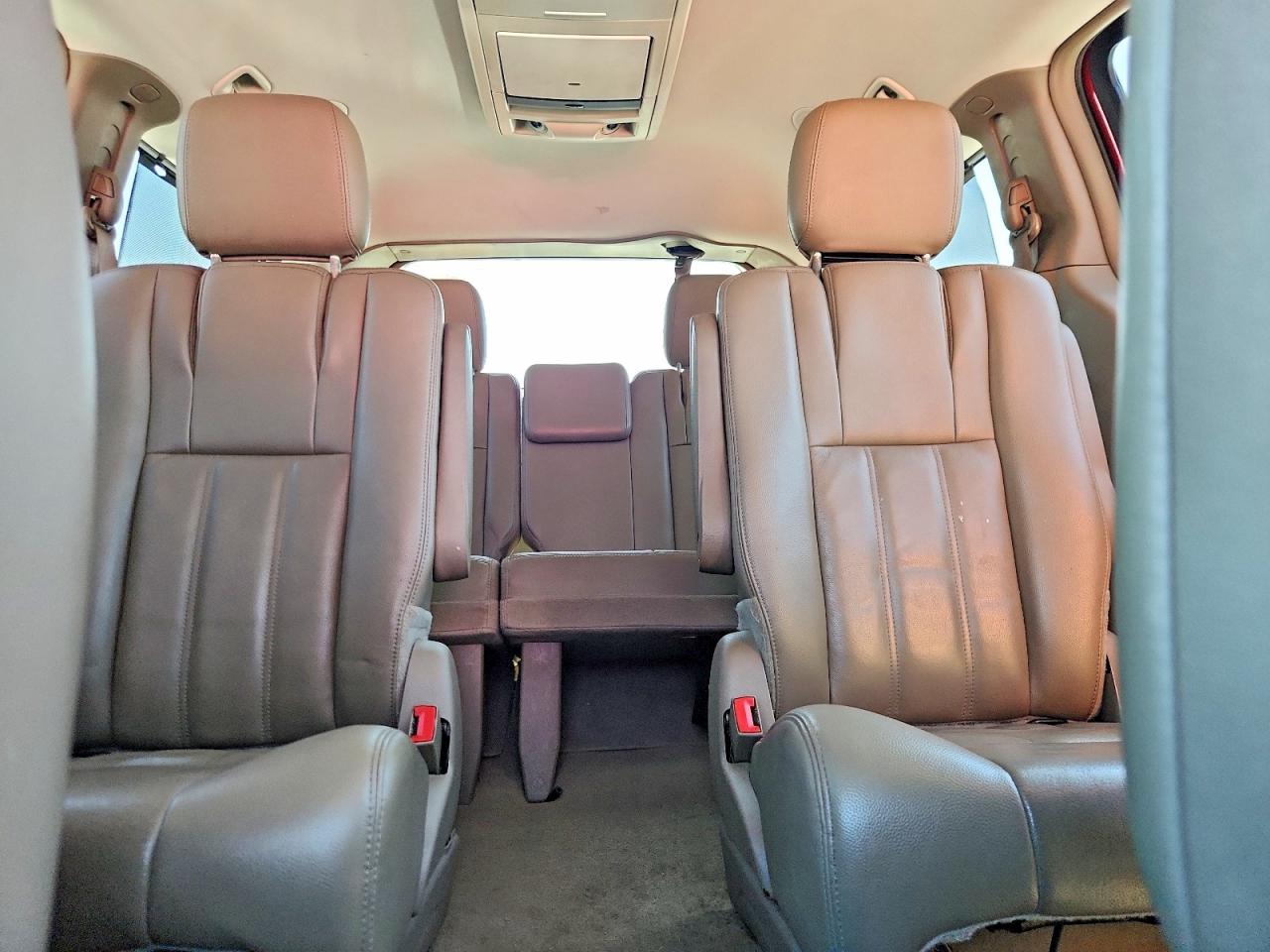 2013 Chrysler Town & Country Touring Red vin: 2C4RC1BG4DR778618