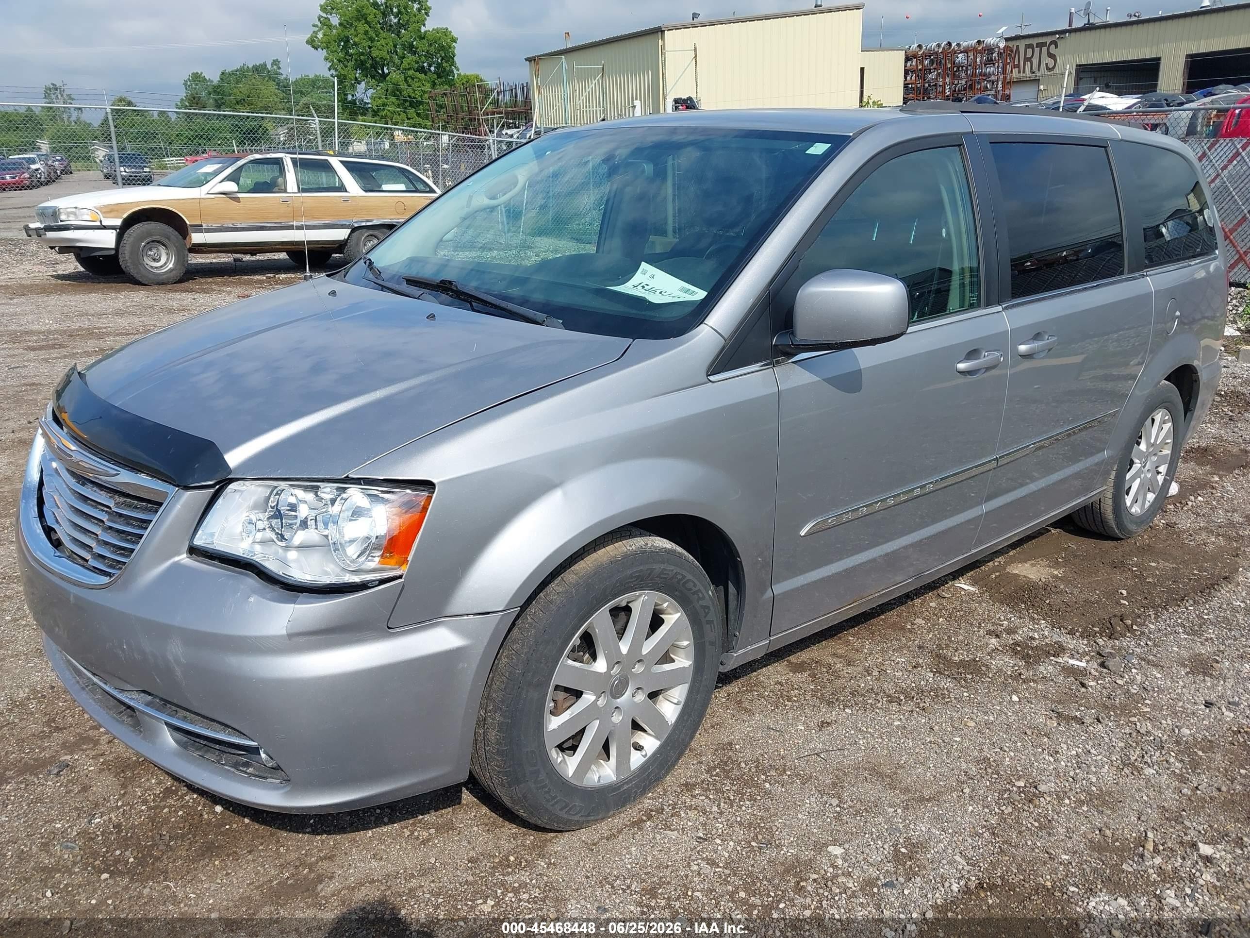 2014 Chrysler Town & Country Touring Серебряный vin: 2C4RC1BG4ER159759