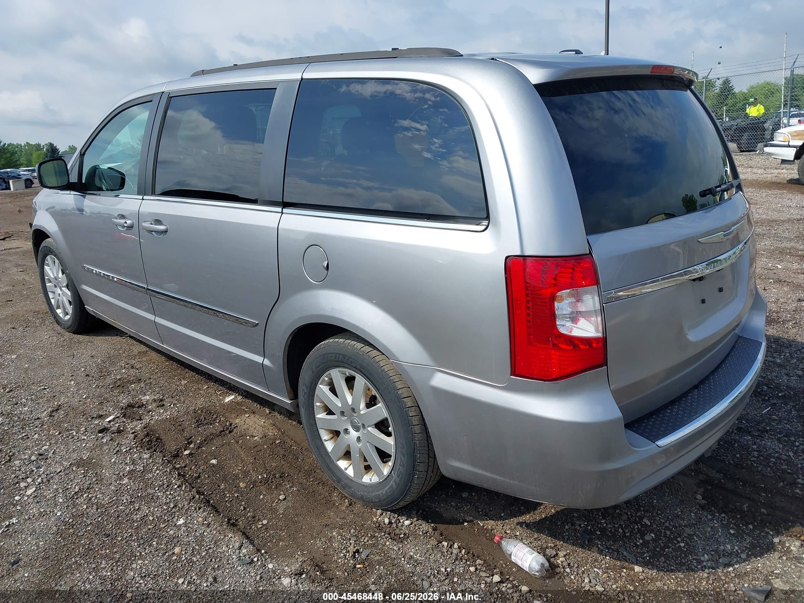 2014 Chrysler Town & Country Touring Серебряный vin: 2C4RC1BG4ER159759