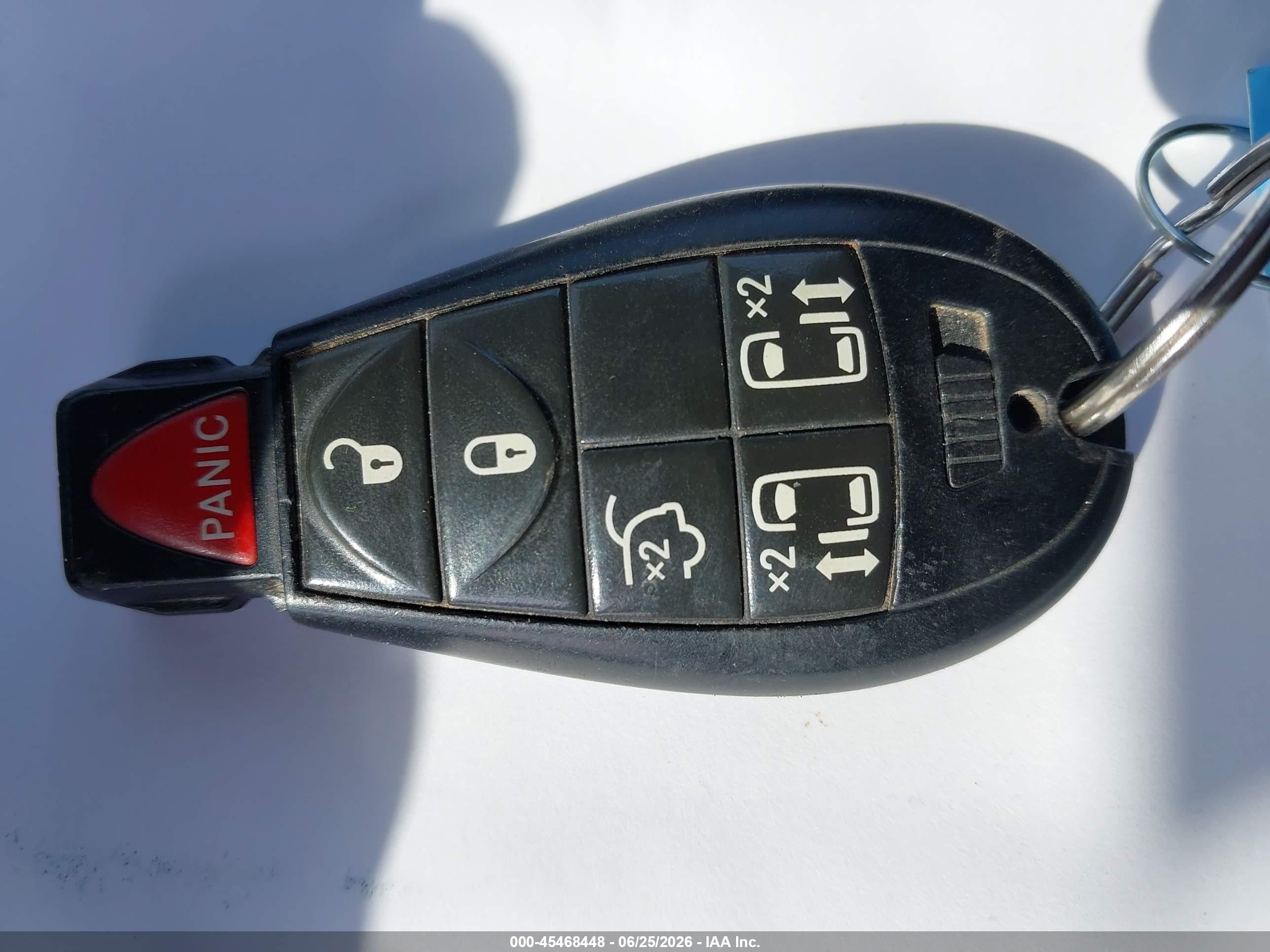 2014 Chrysler Town & Country Touring Серебряный vin: 2C4RC1BG4ER159759