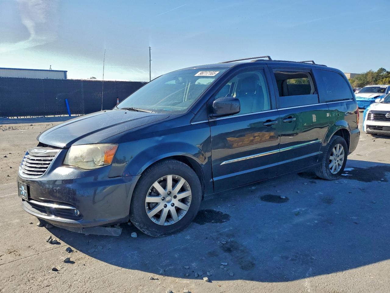 2014 Chrysler Town & Country Touring Blue vin: 2C4RC1BG4ER165593