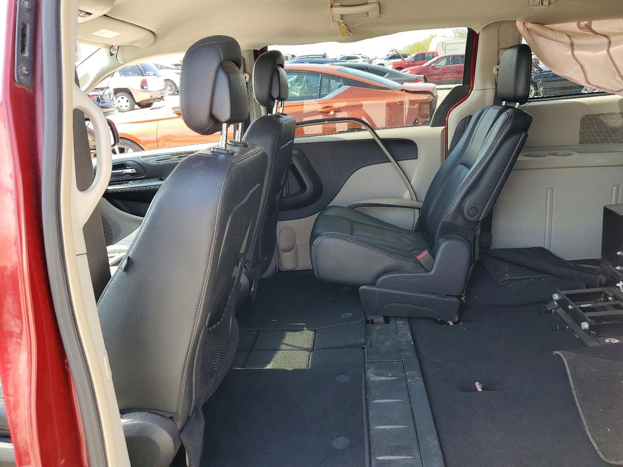 2014 Chrysler Town & Country Touring Maroon vin: 2C4RC1BG4ER214887