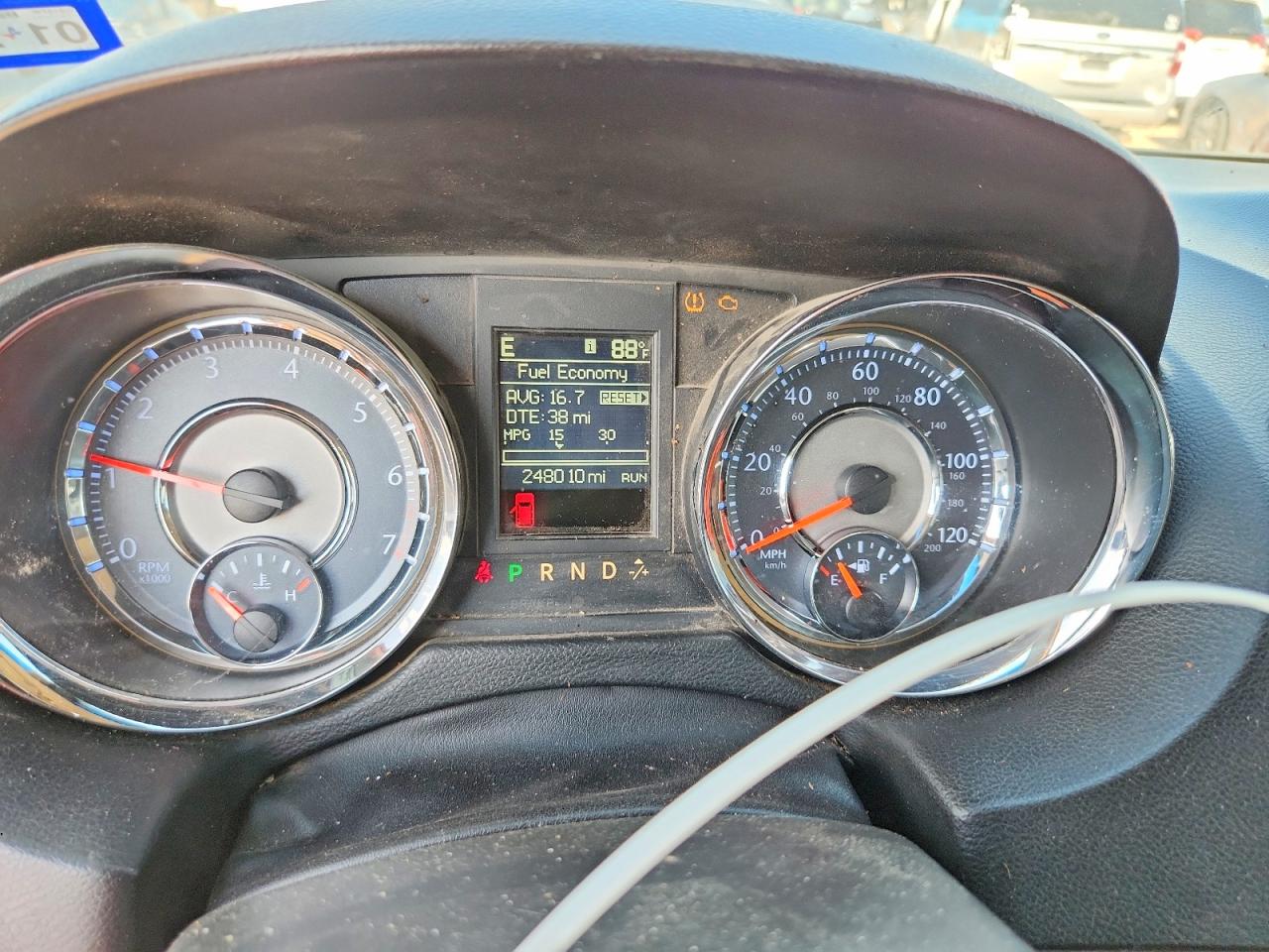 2014 Chrysler Town & Country Touring White vin: 2C4RC1BG4ER246657