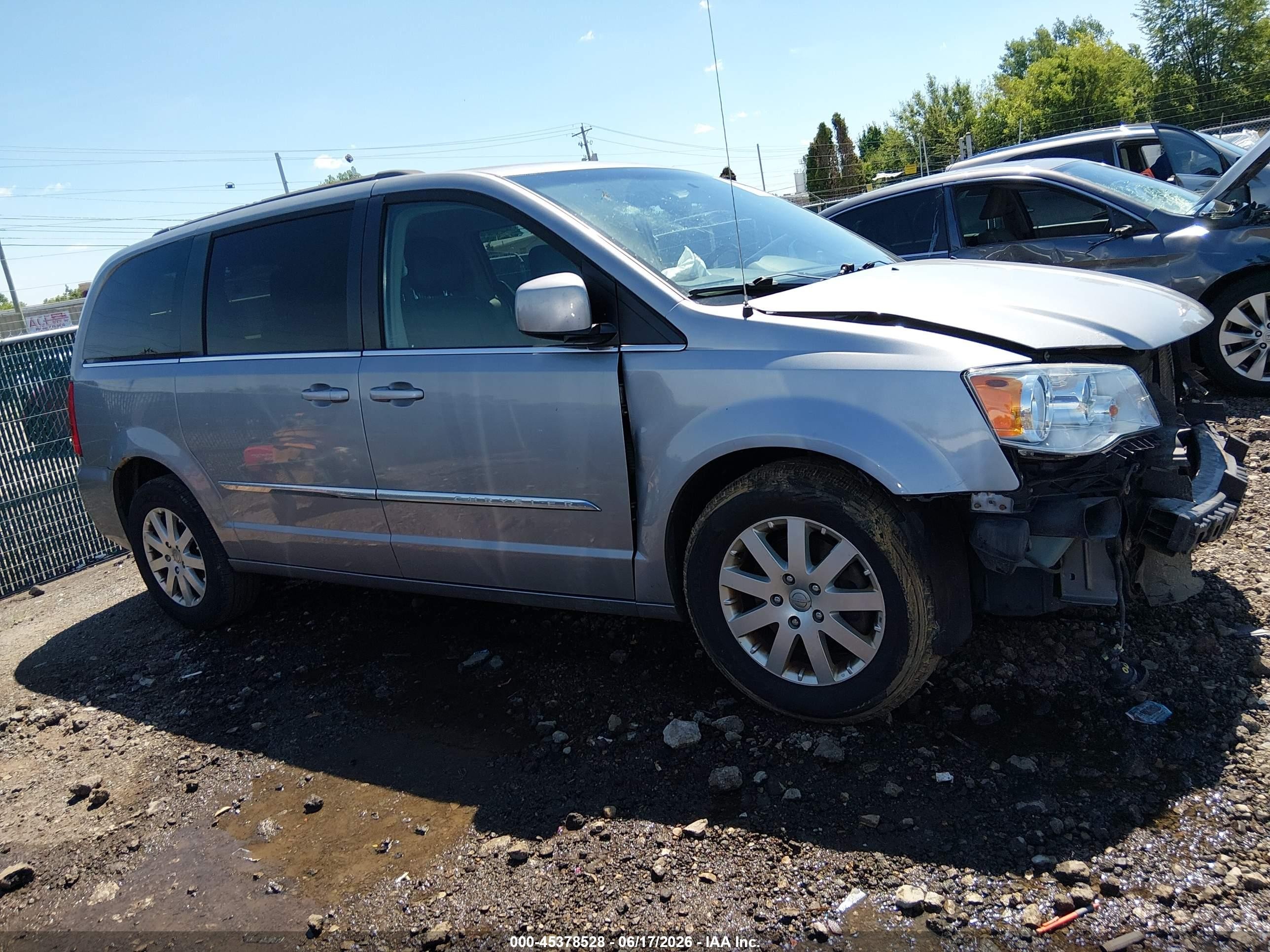 2014 Chrysler Town & Country Touring Gray vin: 2C4RC1BG4ER359220