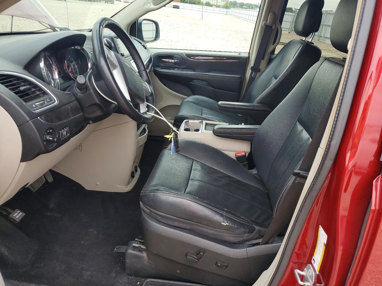 2014 Chrysler Town & Country Touring Burgundy vin: 2C4RC1BG4ER382092
