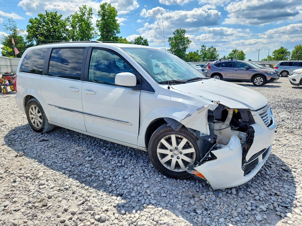 2014 Chrysler Town & Country Touring White vin: 2C4RC1BG4ER402342