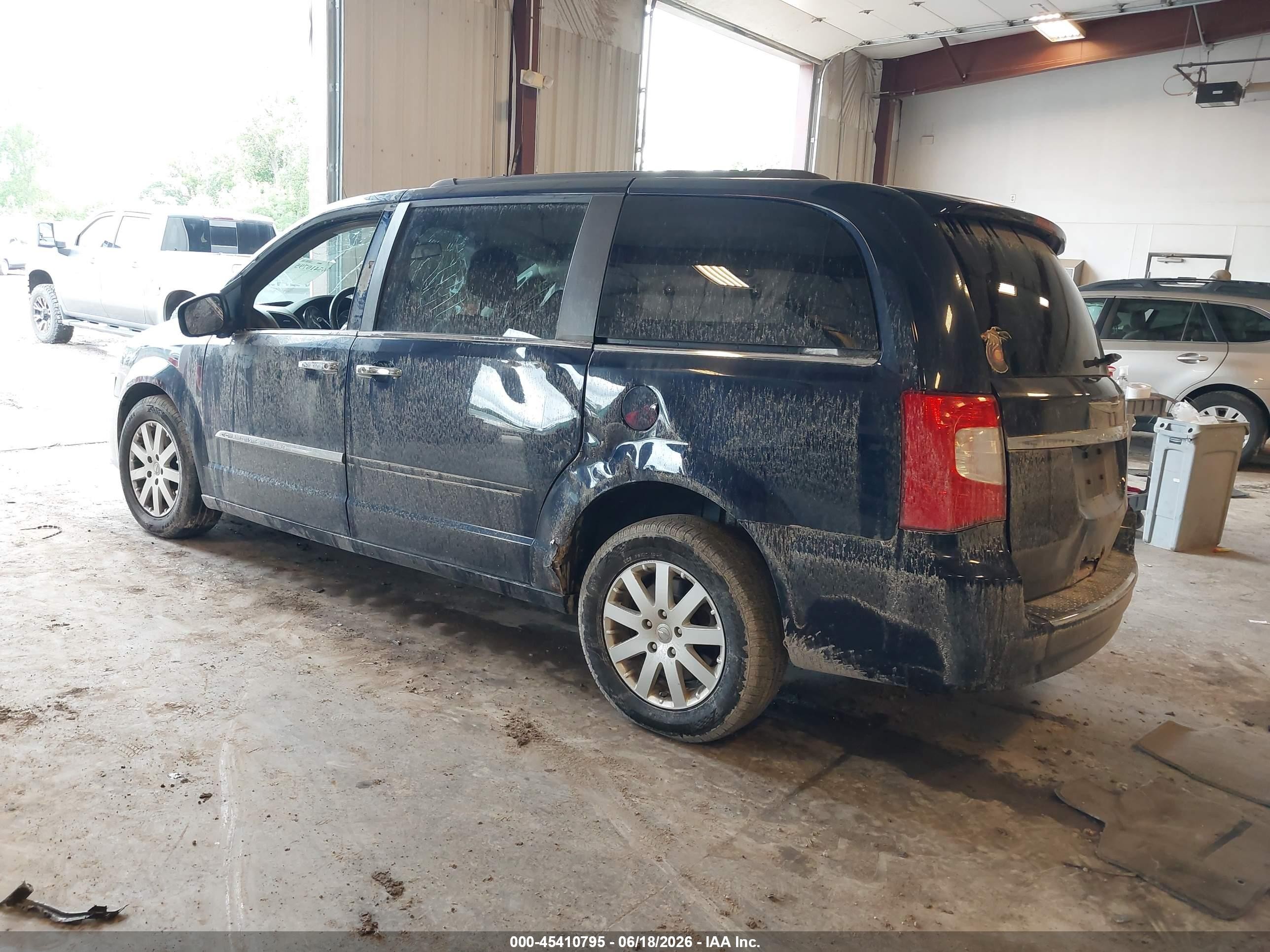 2014 Chrysler Town & Country Touring Blue vin: 2C4RC1BG4ER418203
