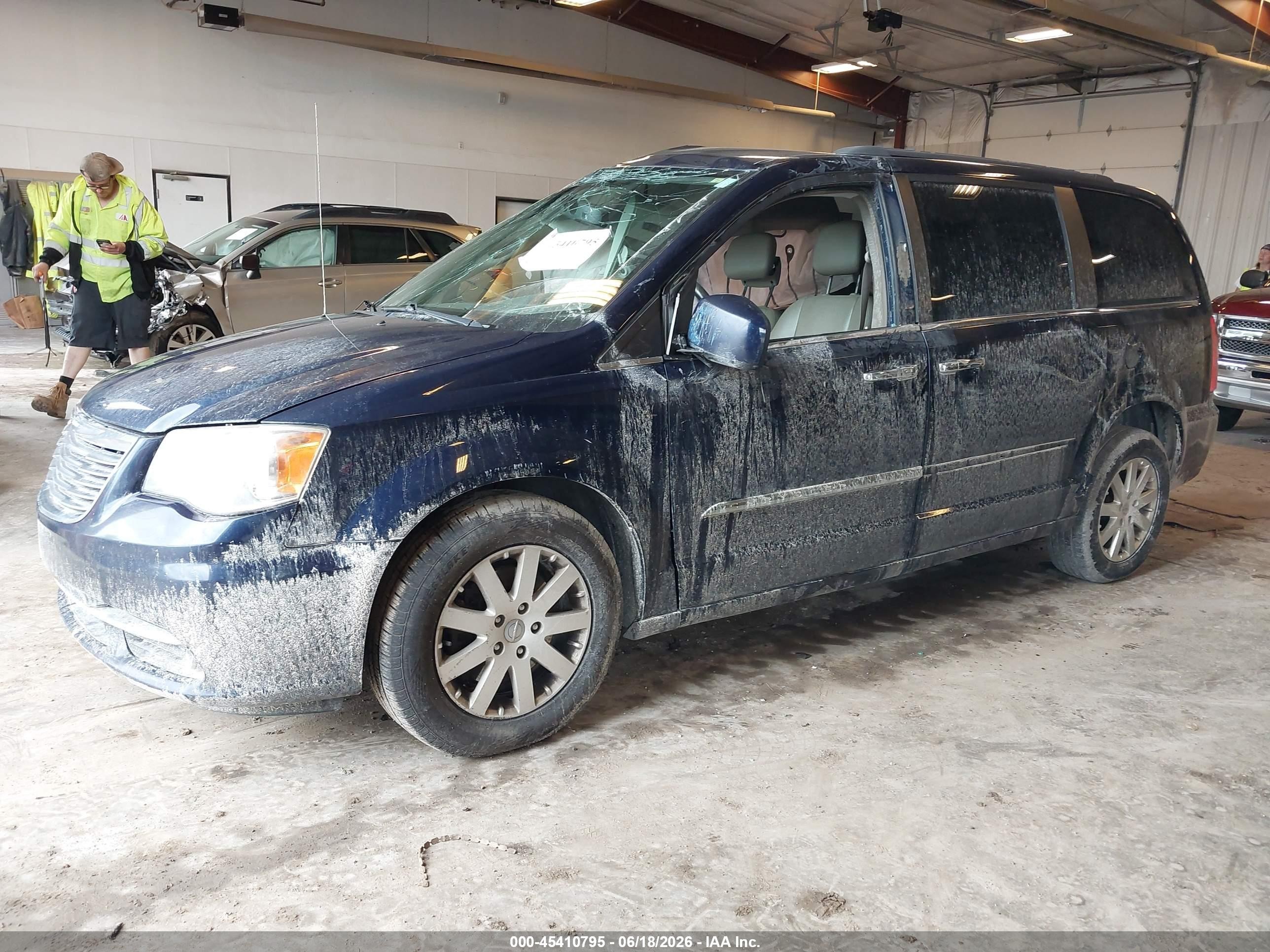 2014 Chrysler Town & Country Touring Blue vin: 2C4RC1BG4ER418203