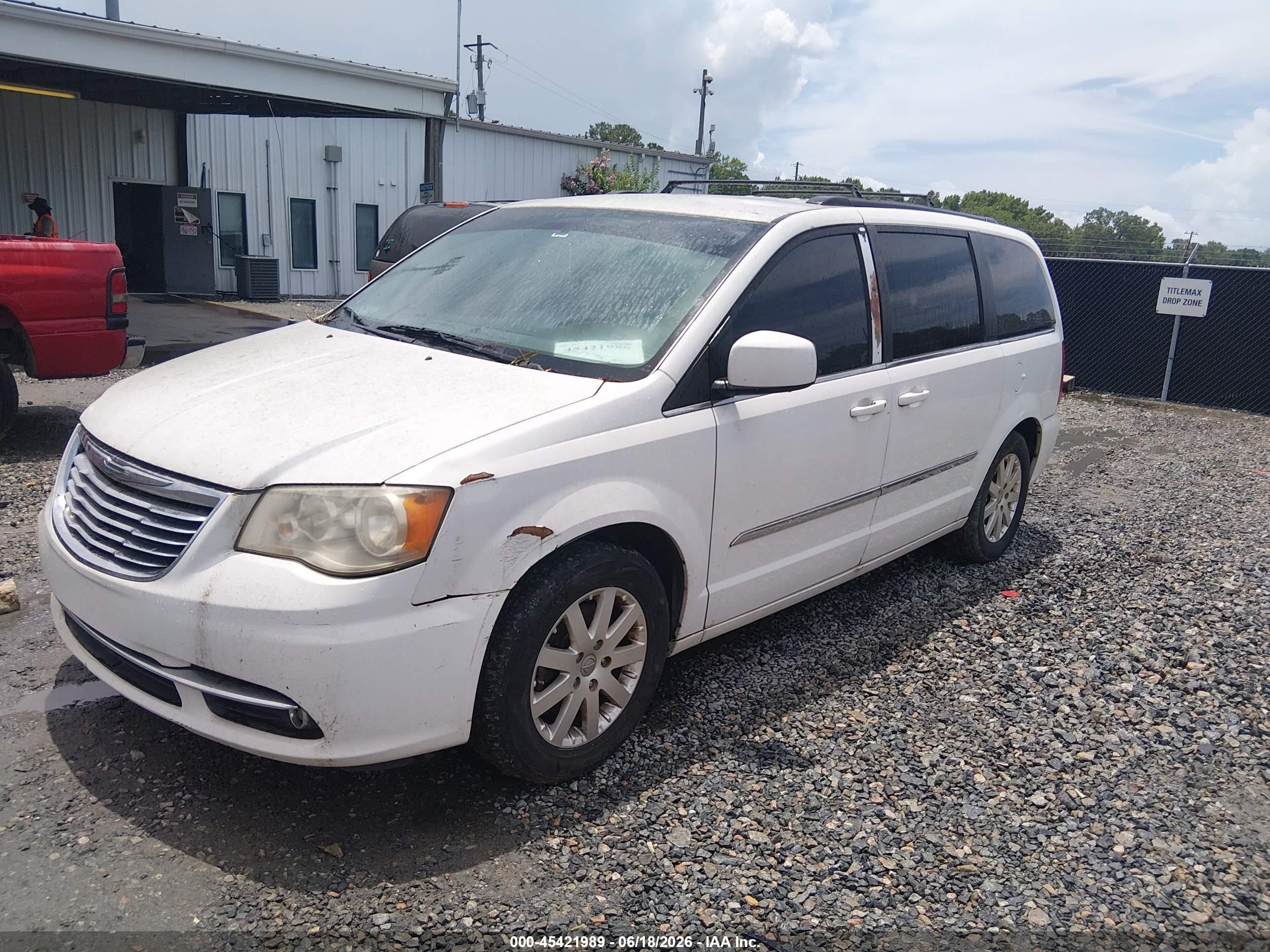 2014 Chrysler Town & Country Touring White vin: 2C4RC1BG4ER444218
