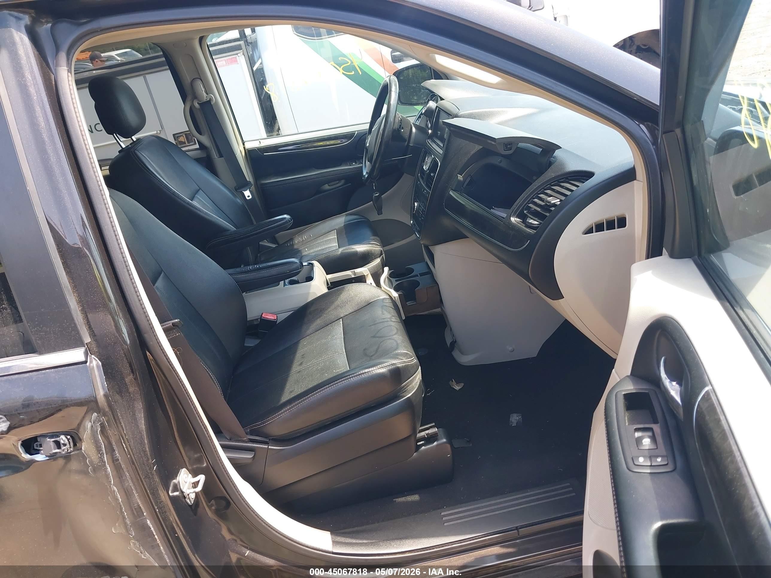 2015 Chrysler Town & Country Touring Black vin: 2C4RC1BG4FR664914