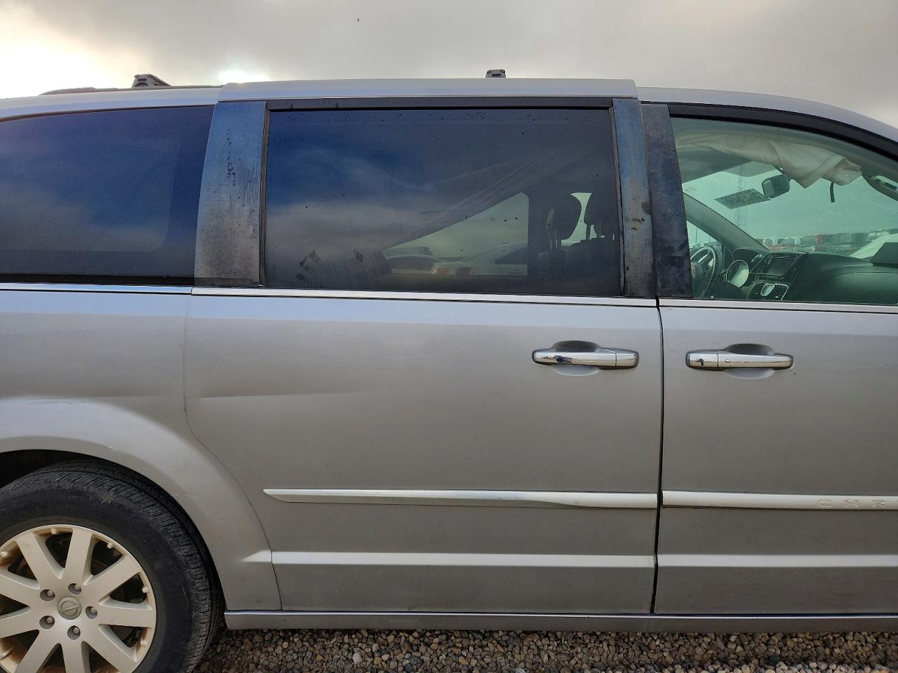 2015 Chrysler Town & Country Touring Silver vin: 2C4RC1BG4FR676335
