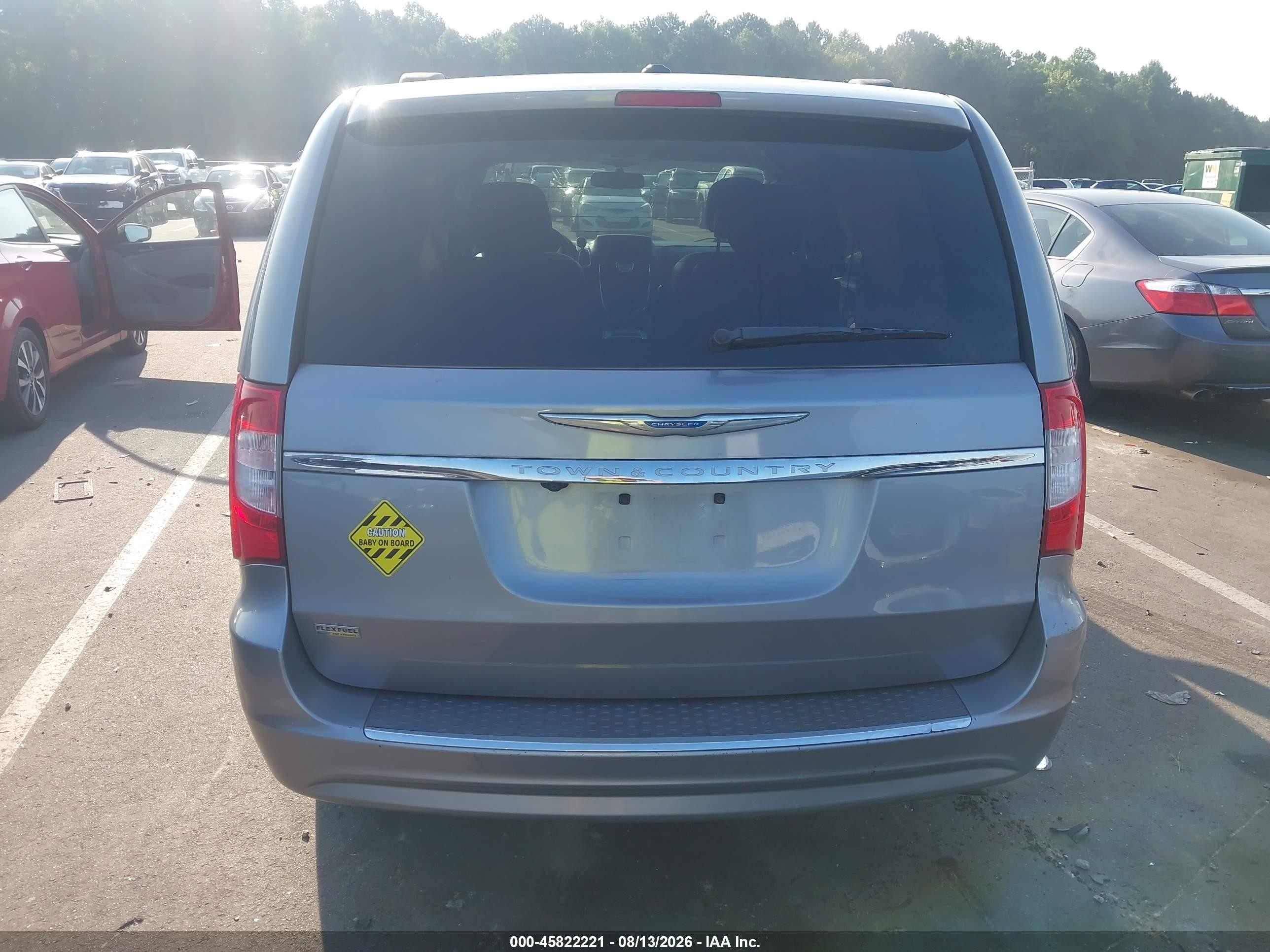 2015 Chrysler Town & Country Touring Silver vin: 2C4RC1BG4FR694107
