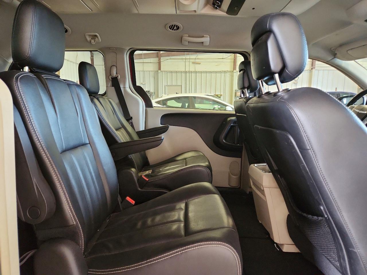2015 Chrysler Town & Country Touring Темно-бордовый vin: 2C4RC1BG4FR709334