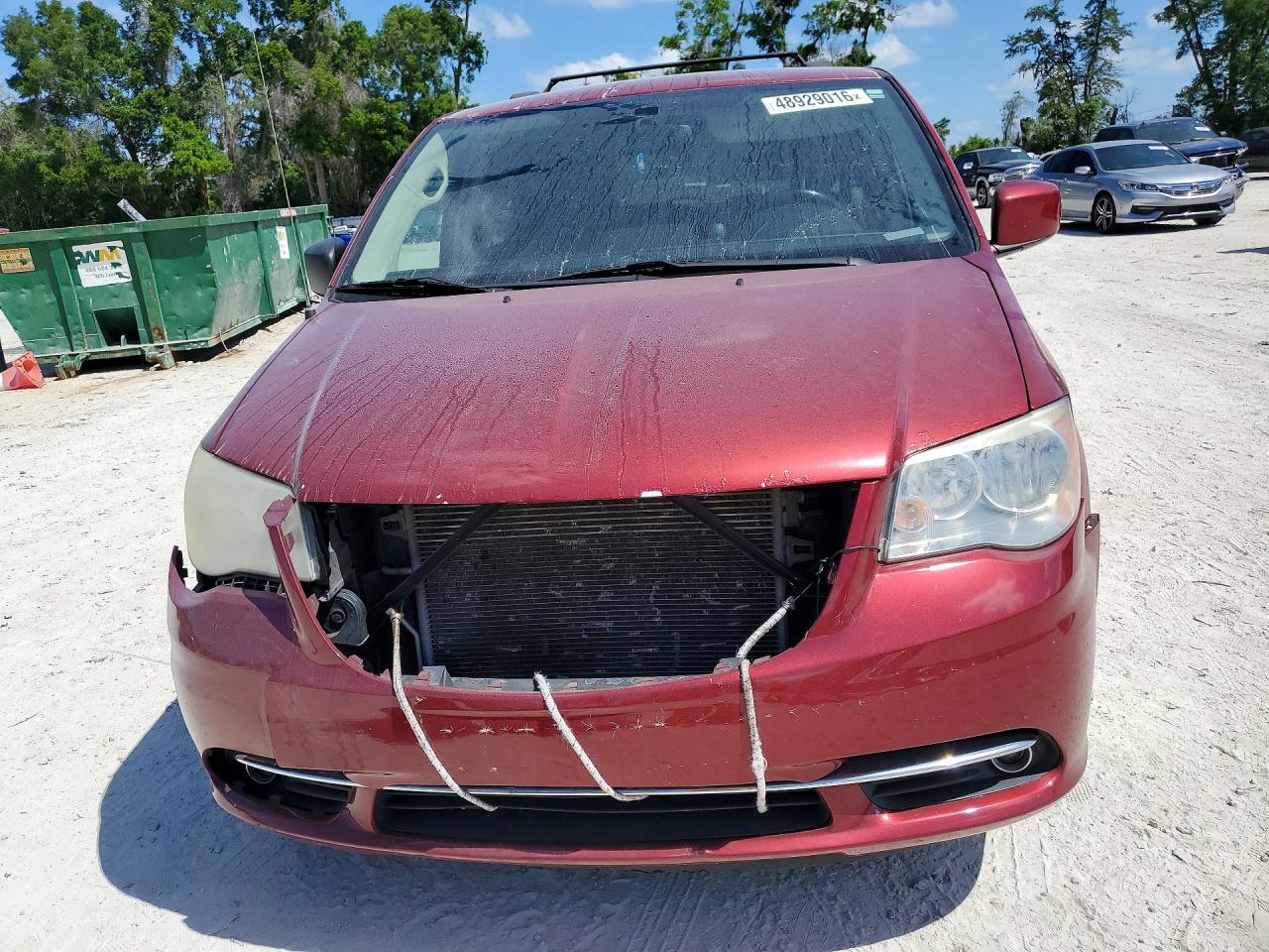 2016 Chrysler Town & Country Touring Red vin: 2C4RC1BG4GR165581