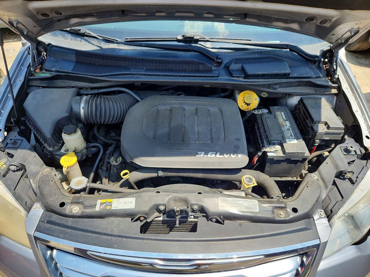 2016 Chrysler Town & Country Touring Silver vin: 2C4RC1BG4GR173597