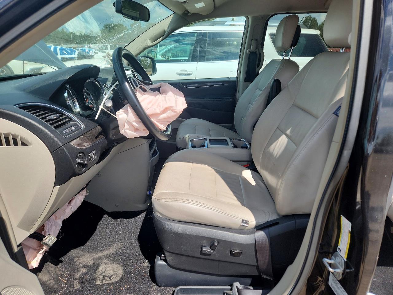 2016 Chrysler Town & Country Touring Black vin: 2C4RC1BG4GR177309
