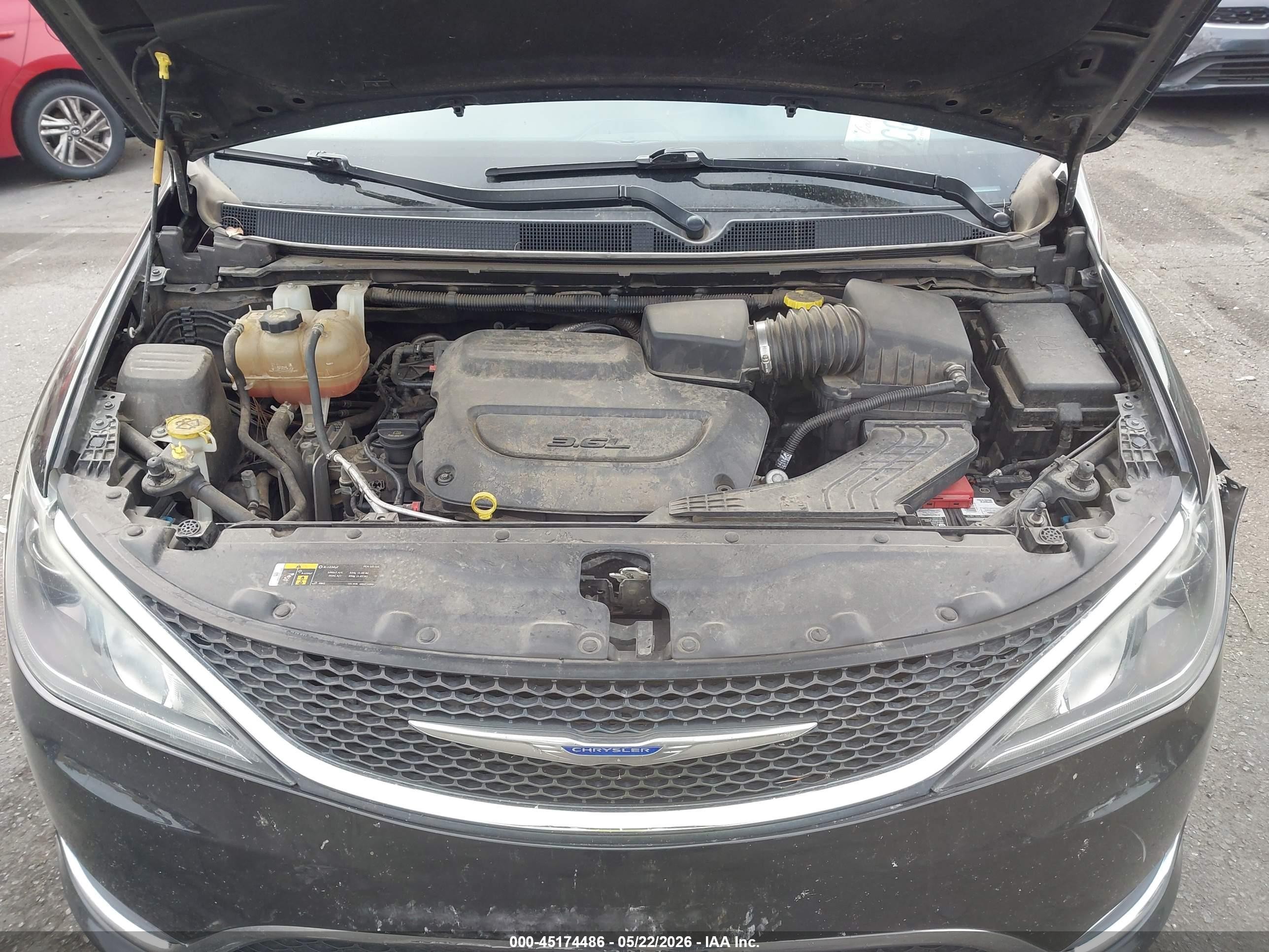 2020 Chrysler Pacifica Touring L Black vin: 2C4RC1BG4LR124748