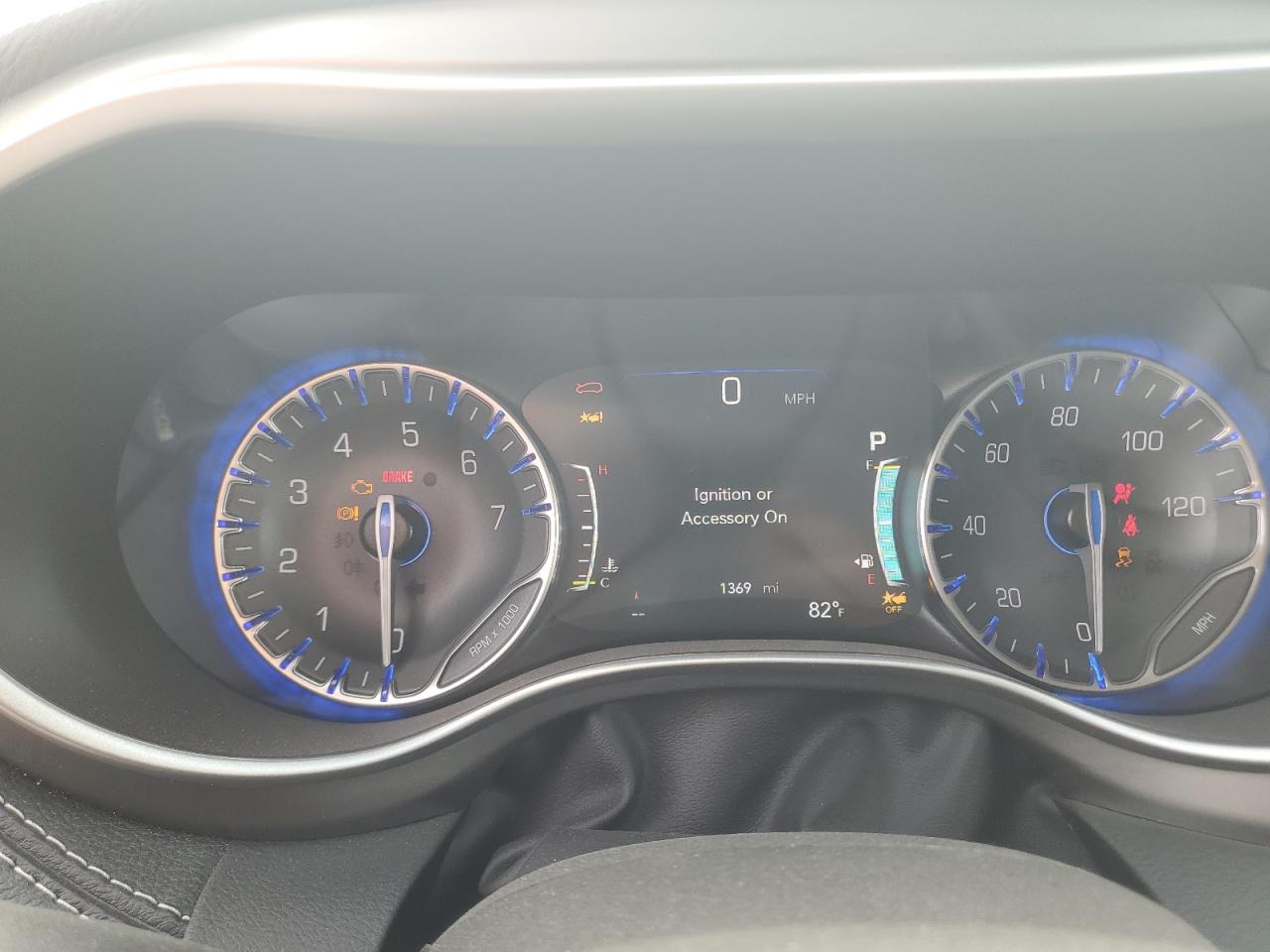 2023 Chrysler Pacifica Touring L White vin: 2C4RC1BG4PR575183