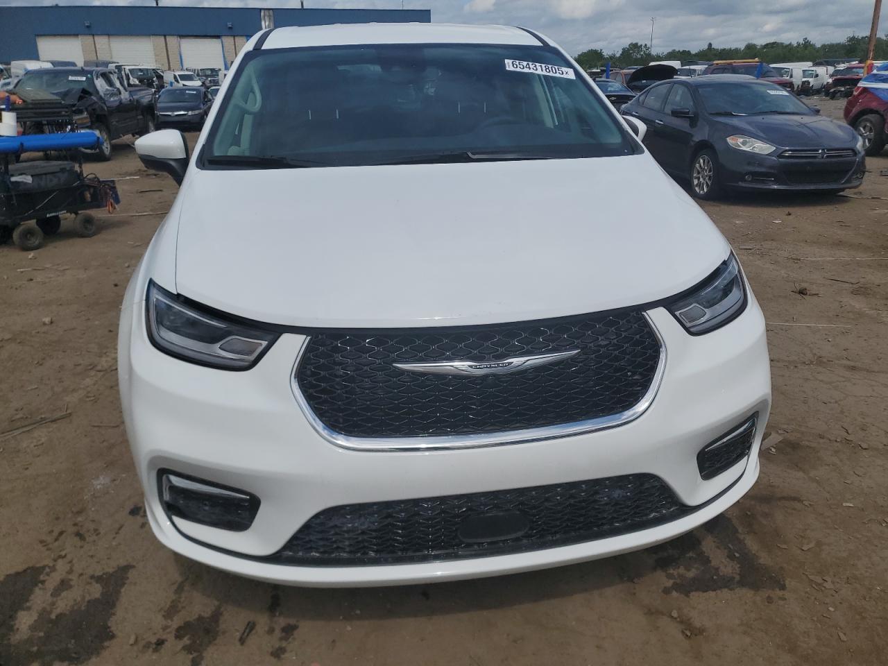 2023 Chrysler Pacifica Touring L White vin: 2C4RC1BG4PR575183
