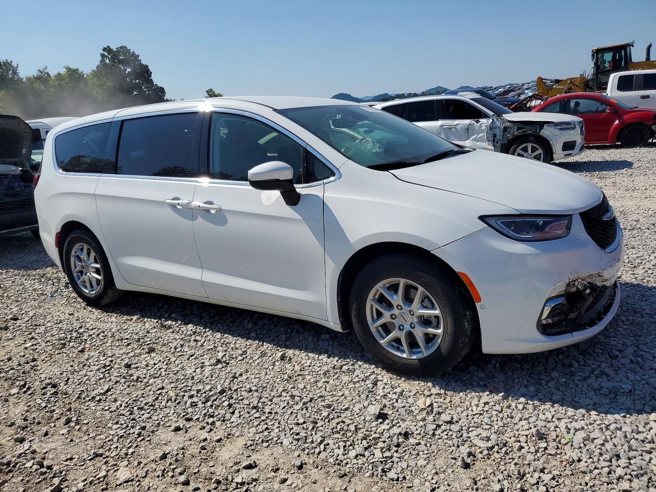 2023 Chrysler Pacifica Touring L White vin: 2C4RC1BG4PR575183