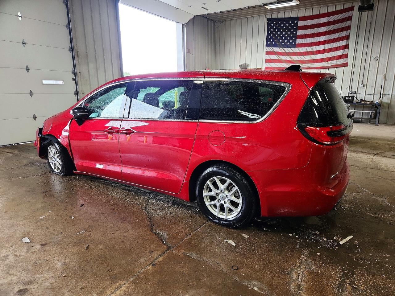 2025 Chrysler Pacifica Select Red vin: 2C4RC1BG4SR519088