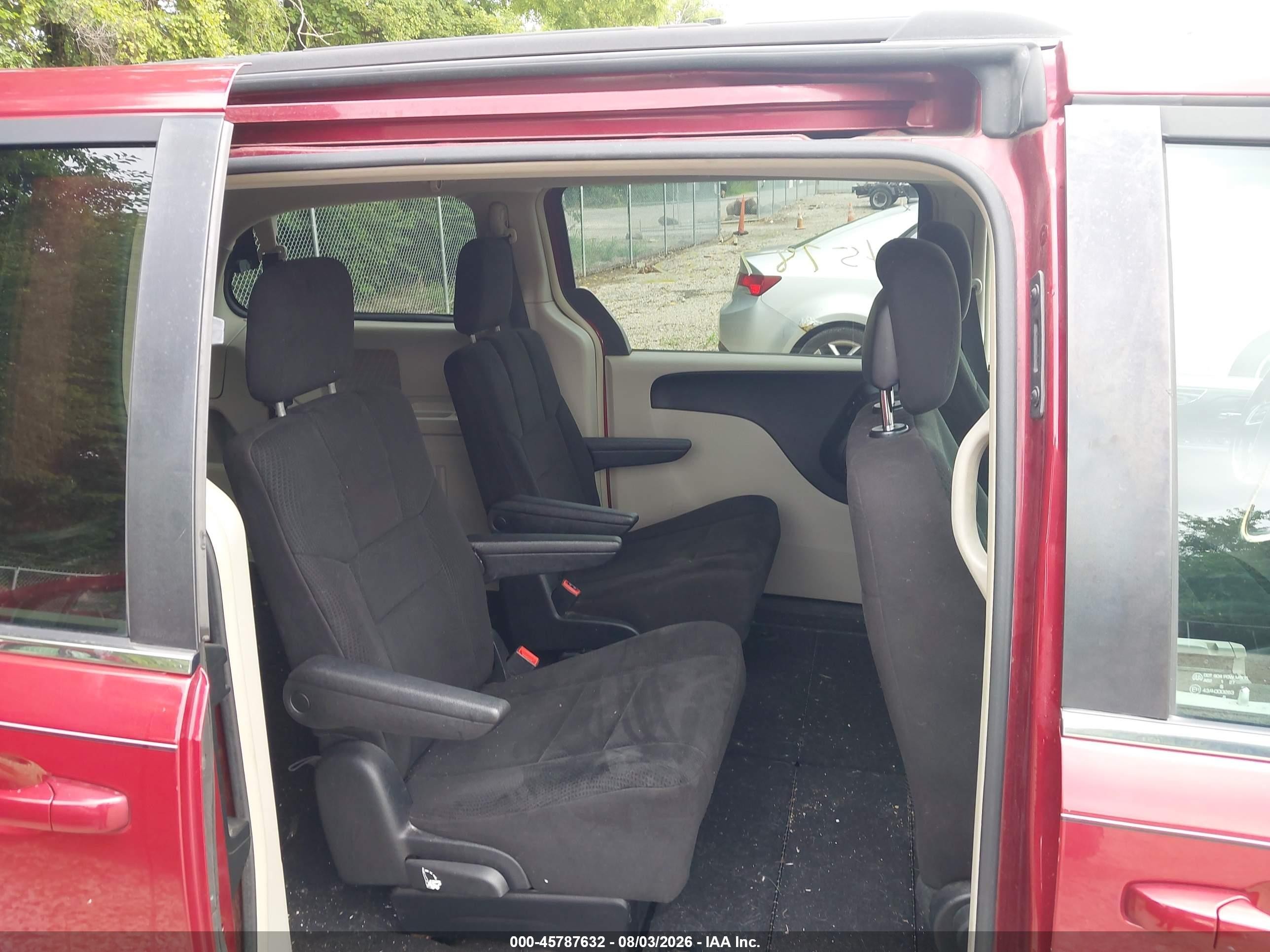 2012 Chrysler Town & Country Touring Maroon vin: 2C4RC1BG5CR150209