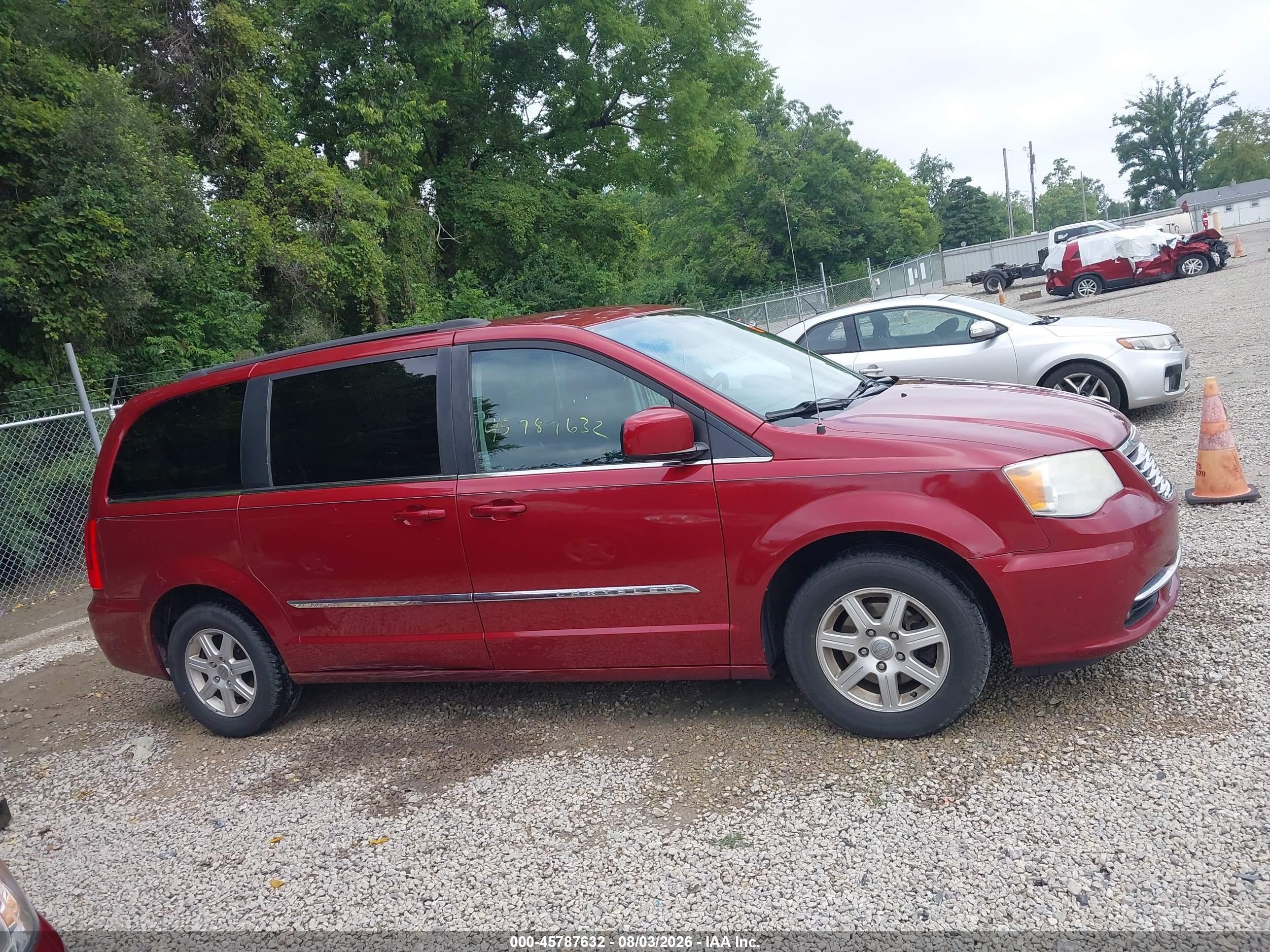 2012 Chrysler Town & Country Touring Maroon vin: 2C4RC1BG5CR150209